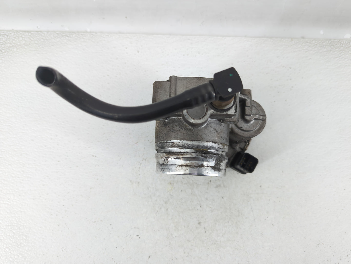 2012-2018 Bmw 320i Throttle Body P/N:1354 7588625-04 Fits Fits 2012 2013 2014 2015 2016 2017 2018 OEM Used Auto Parts - Oemu