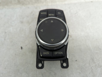 compare product 2016 Bmw 328 Radio AM FM Cd Player Receiver Replacement P/N:9350723-02 65829350723-02, 19226310, 90160-002/0012, 4501973 Fits OEM Used Auto Parts
