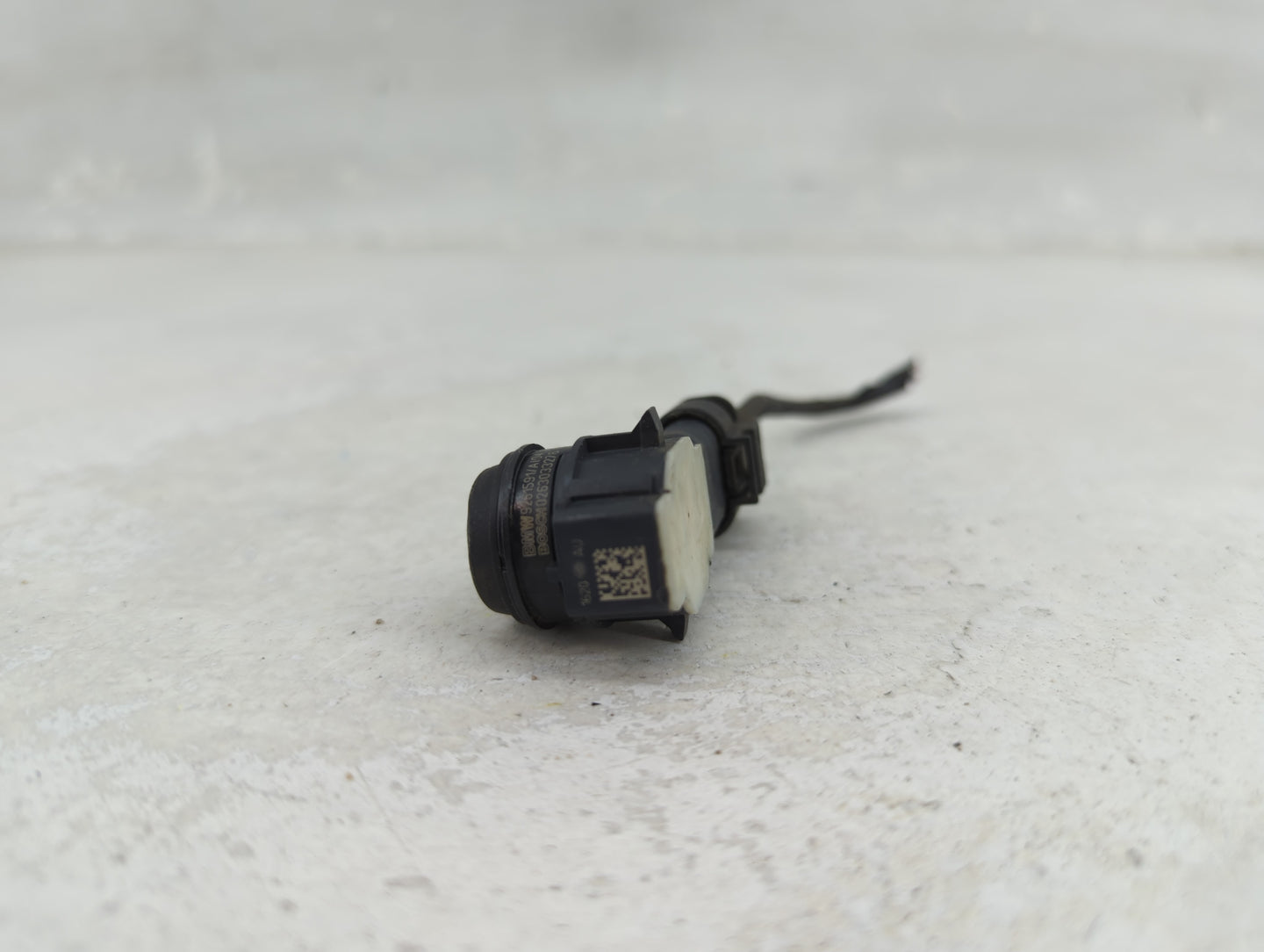 2016 Bmw 328 Front Park Assist Sensor Black - Oemusedautoparts1.com