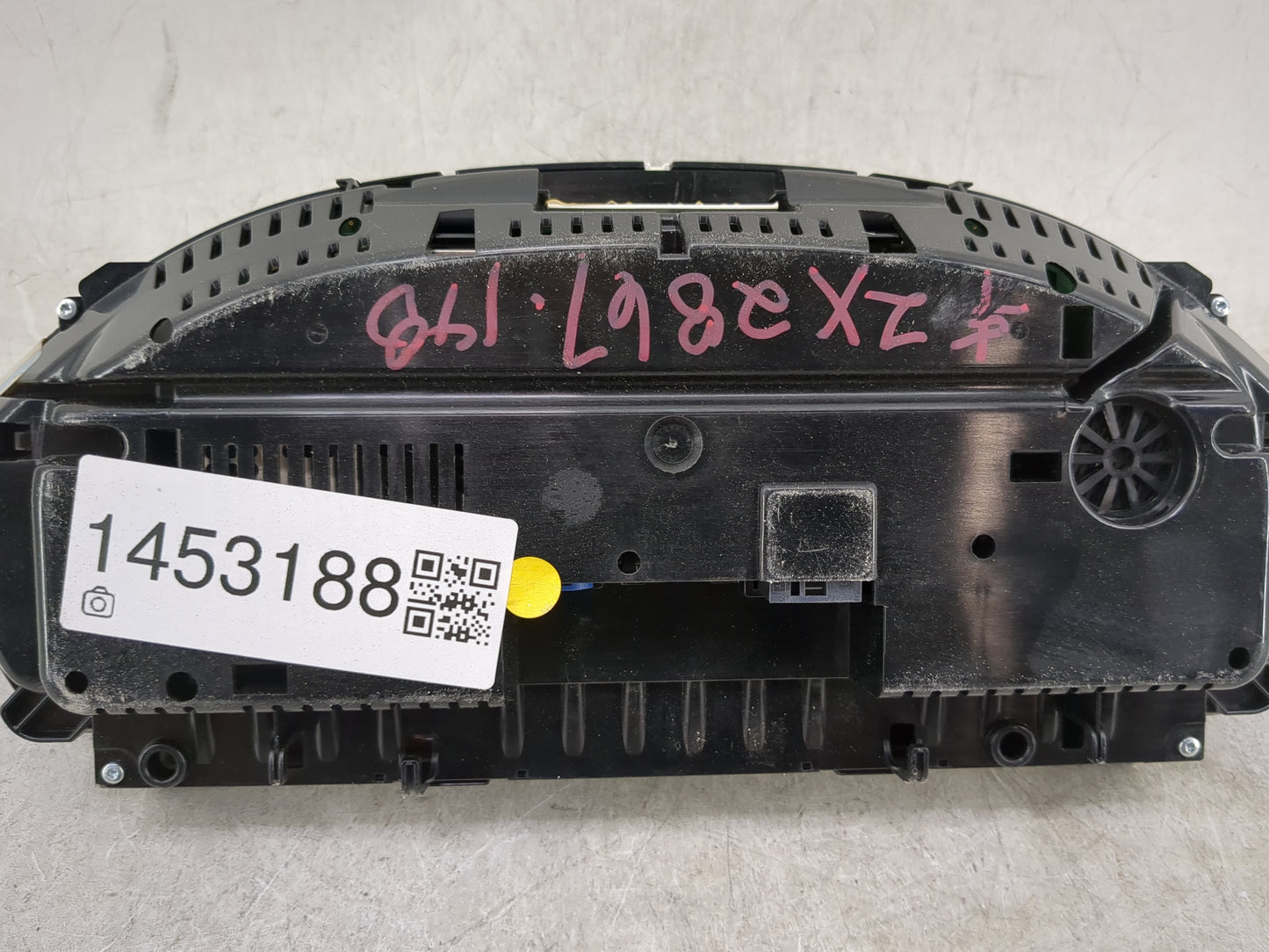 2012-2016 Bmw 328i Instrument Cluster Speedometer Gauges P/N:9232895 9382112-01 Miles:2K Fits OEM Used Auto Parts - Oemuseda