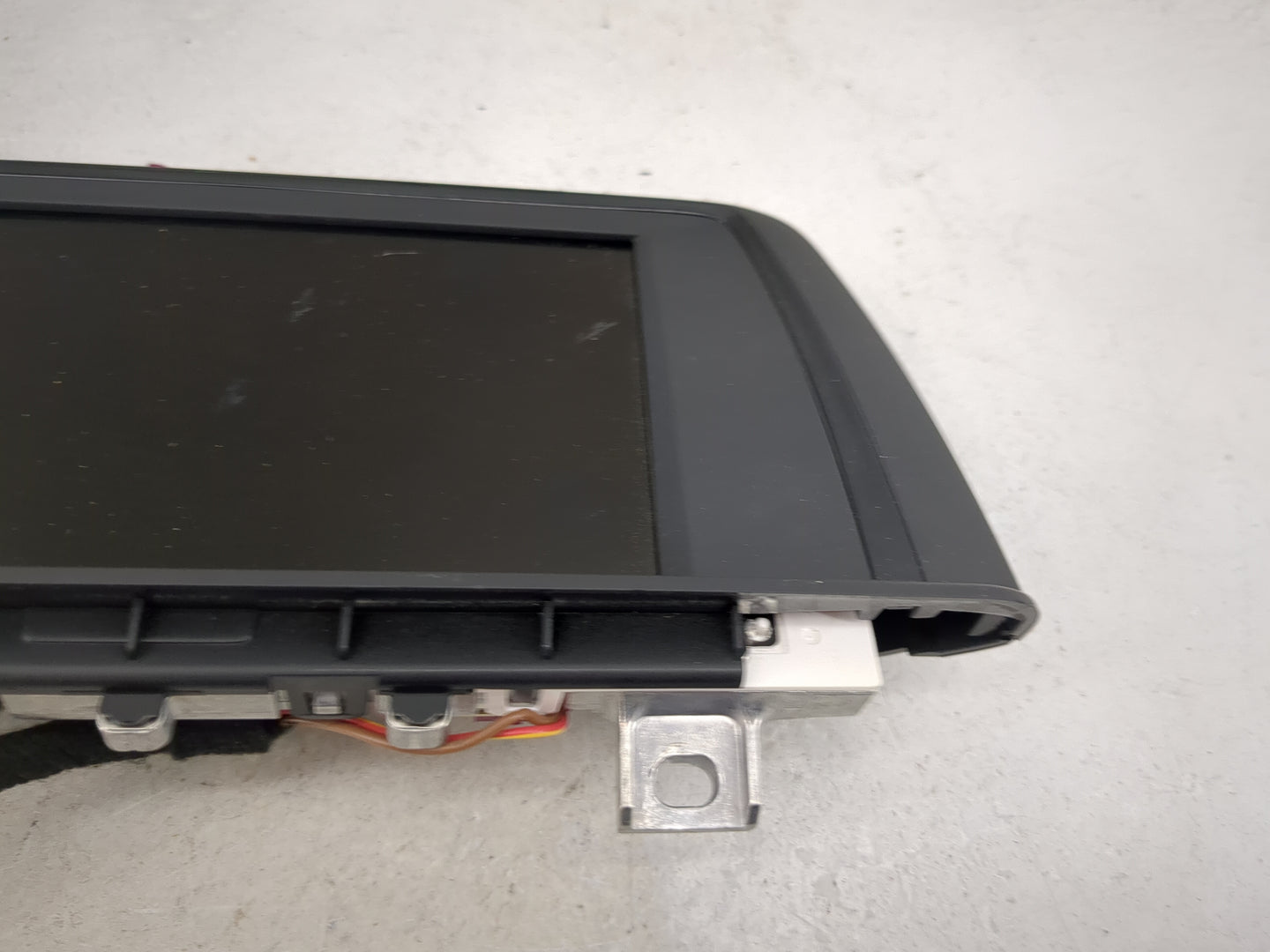 2012-2015 Bmw 328i Information Display Screen - Oemusedautoparts1.com