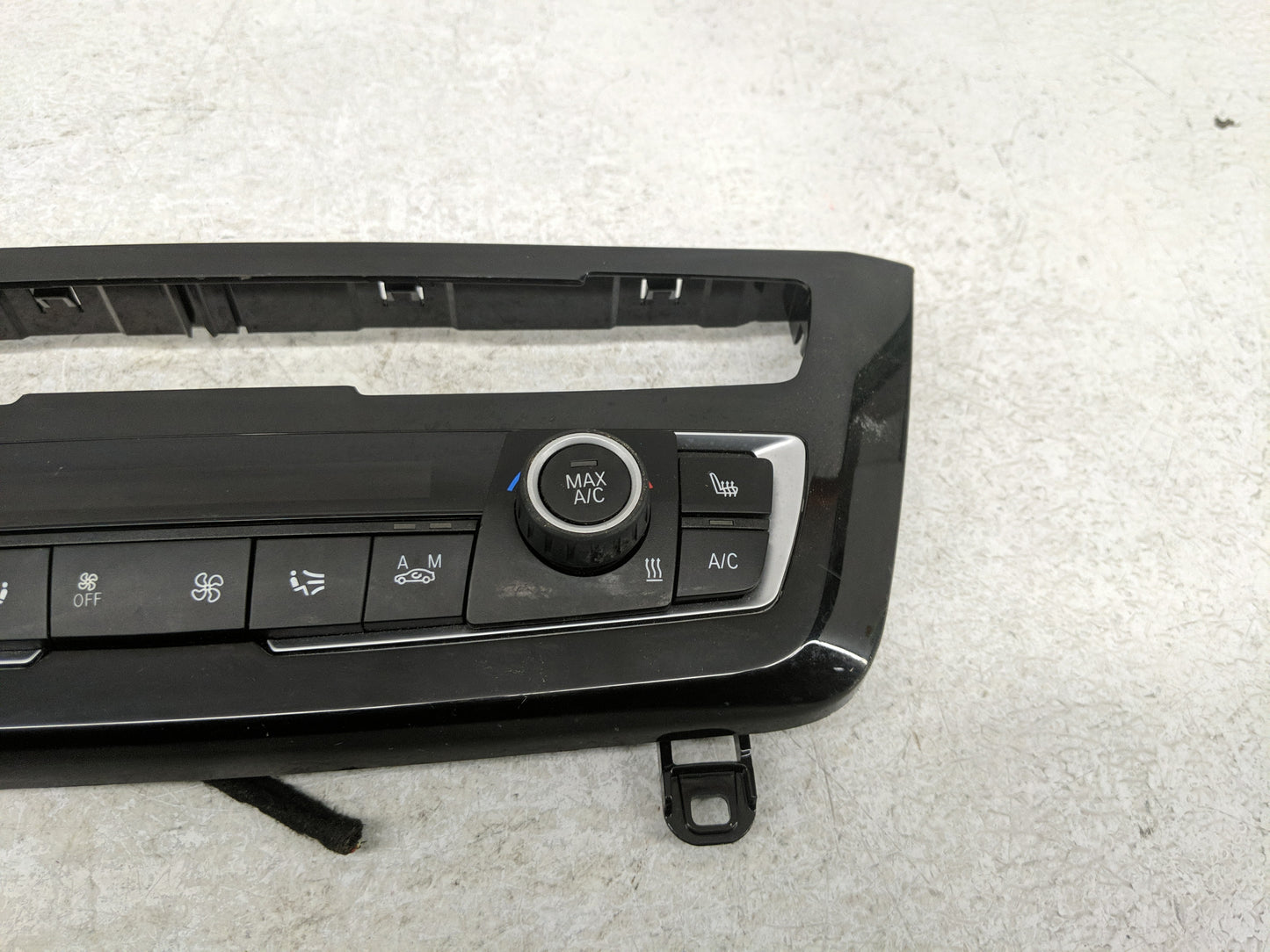 2016 Bmw 328xi Climate Control Module Temperature AC/Heater Replacement P/N:173 138 10 Fits OEM Used Auto Parts - Oemusedaut