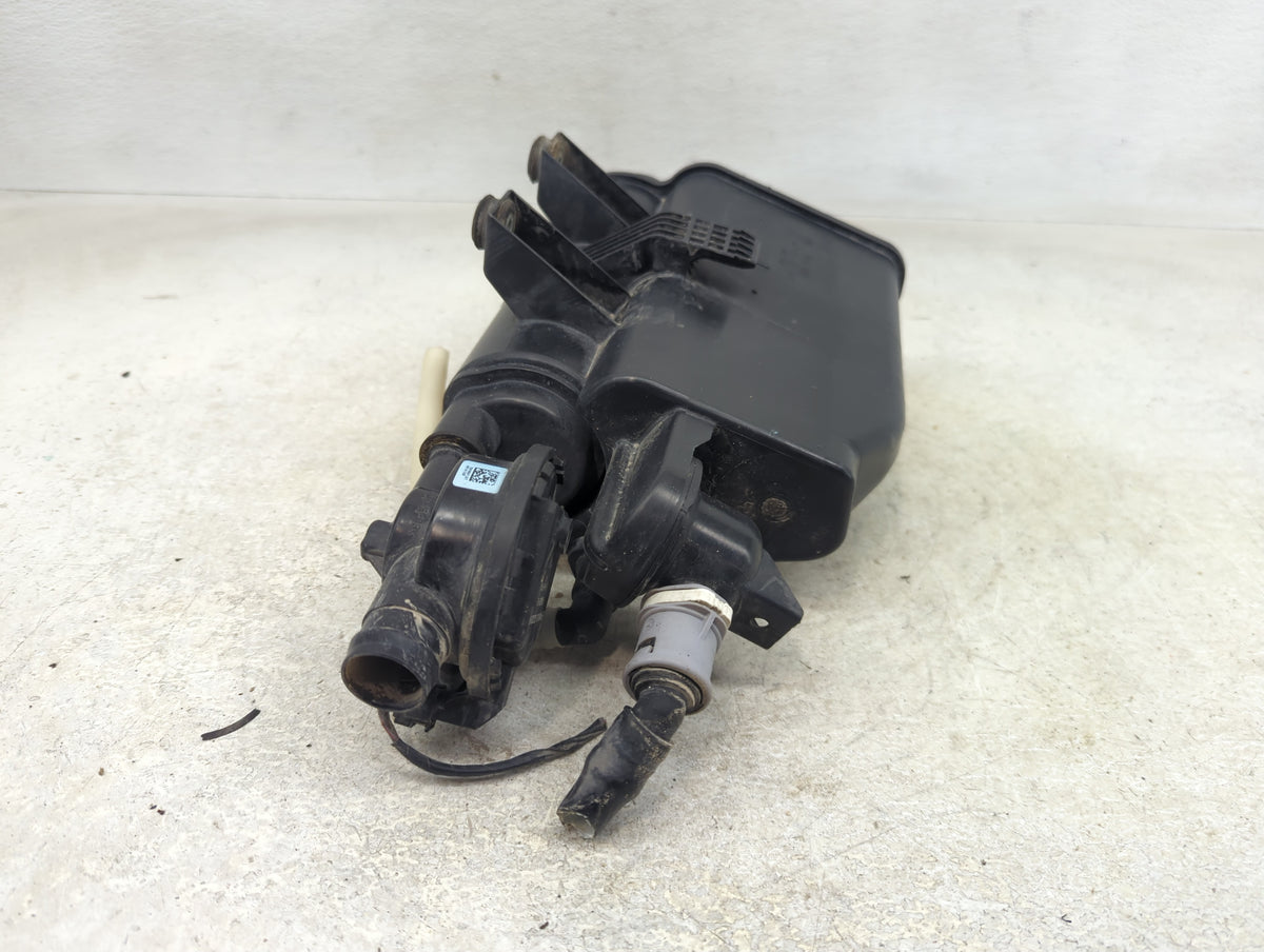 2016 Bmw 328i Fuel Vapor Charcoal Canister 1389787 - Oemusedautoparts1.com