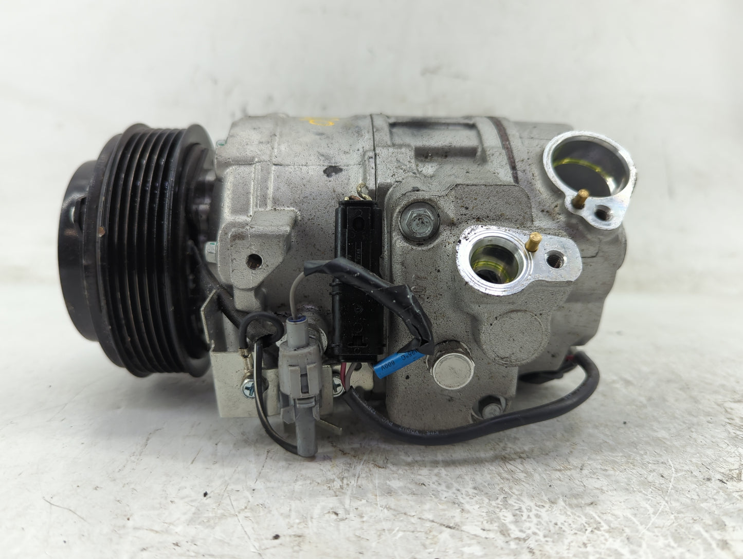 2016-2016 Bmw 328i Air Conditioning A/c Ac Compressor Oem - Oemusedautoparts1.com