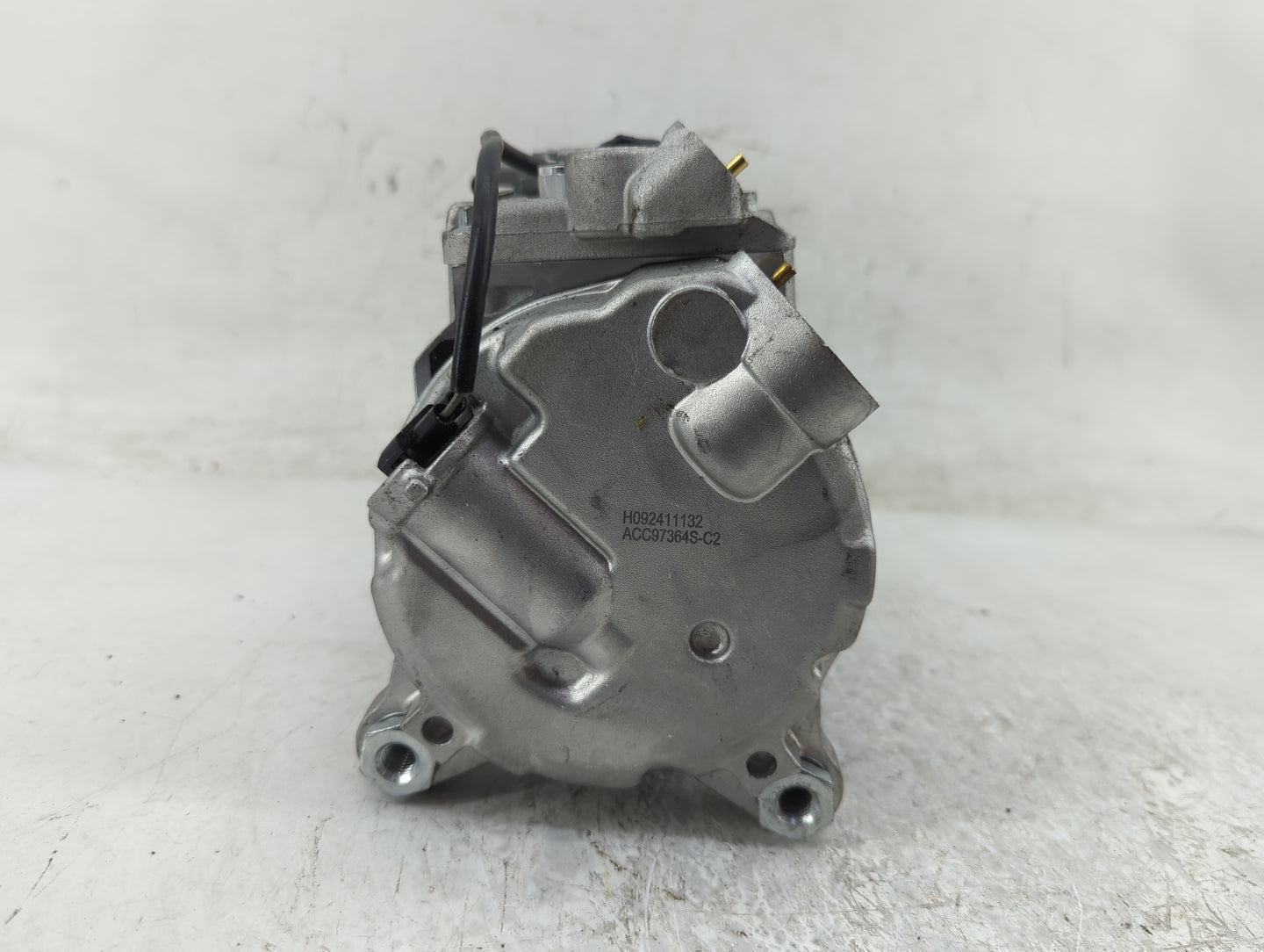 2016-2016 Bmw 328i Air Conditioning A/c Ac Compressor Oem - Oemusedautoparts1.com