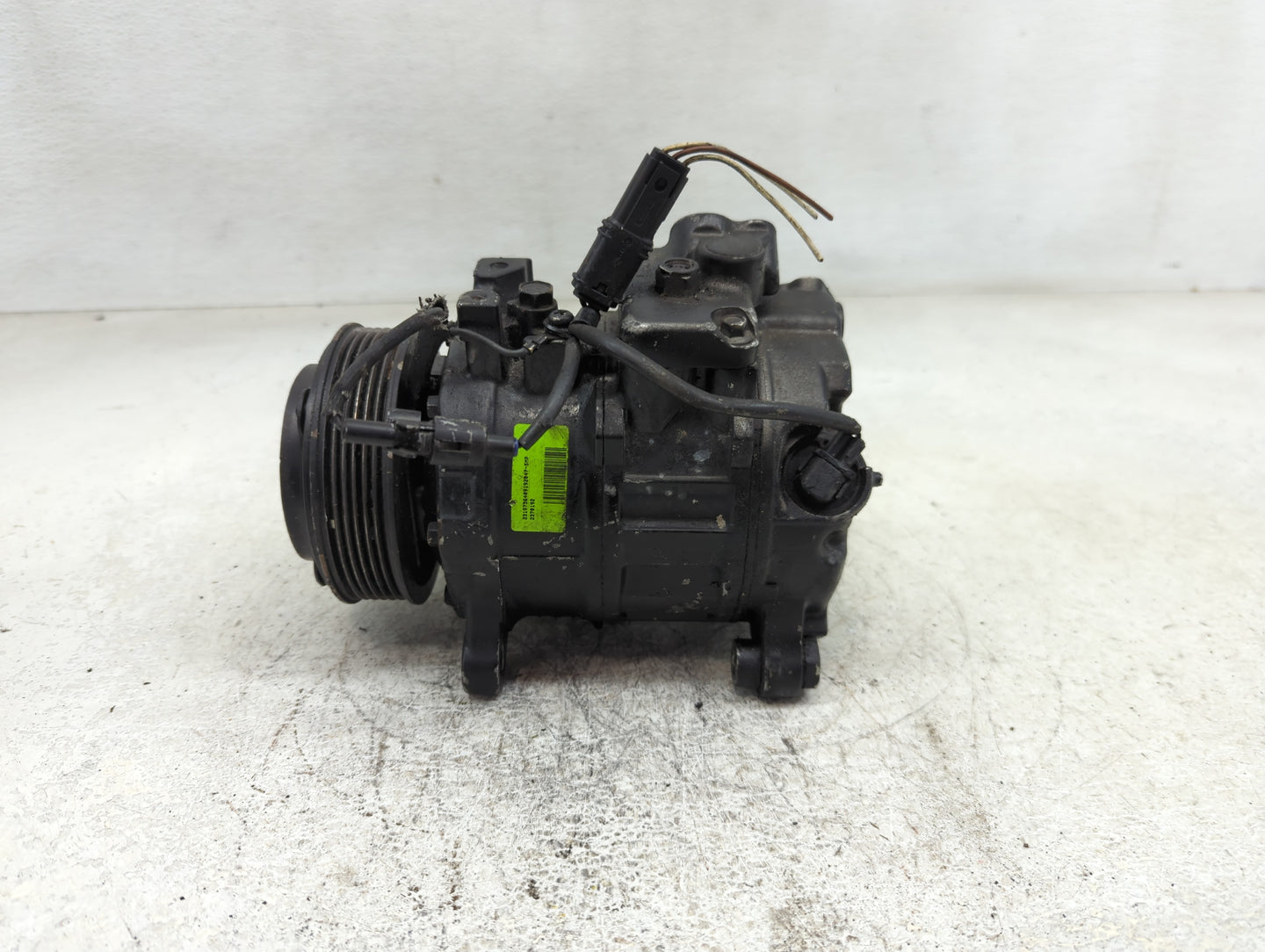 2016-2016 Bmw 328i Air Conditioning A/c Ac Compressor Oem - Oemusedautoparts1.com