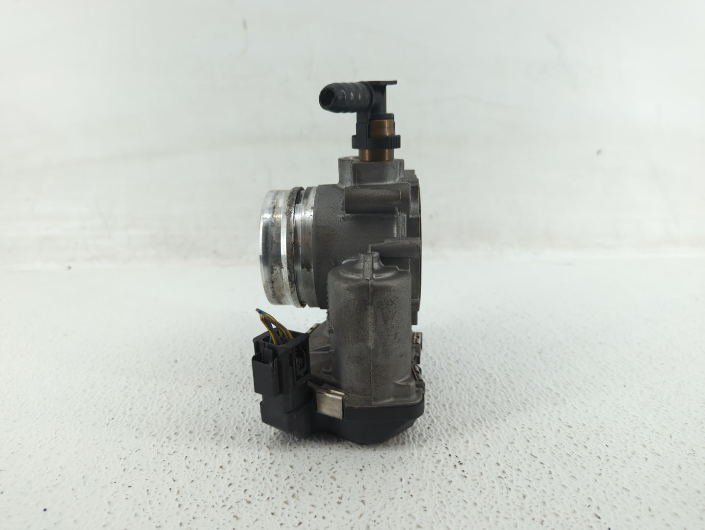 2012-2016 Bmw 328i Throttle Body P/N:1354 7588625-04 1354 7588625-03 Fits Fits 2012 2013 2014 2015 2016 2017 2018 OEM Used A