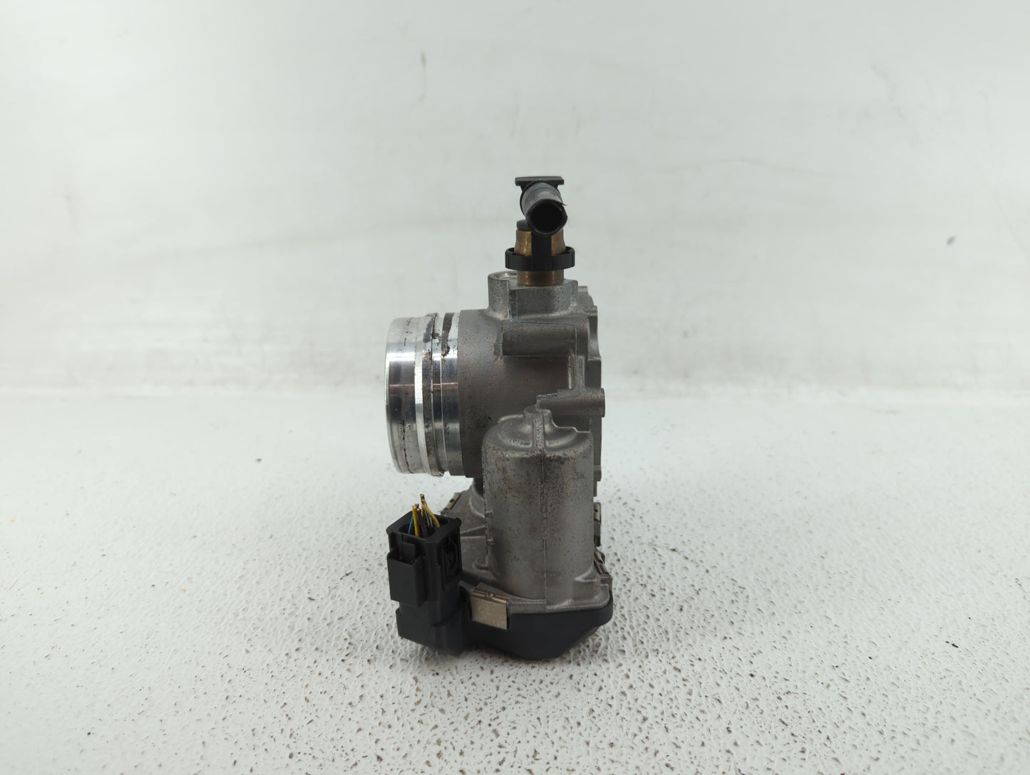 2012-2016 Bmw 328i Throttle Body P/N:37728 07317 37728 07407, 1354 7588625-03 Fits Fits 2012 2013 2014 2015 2016 2017 2018 O