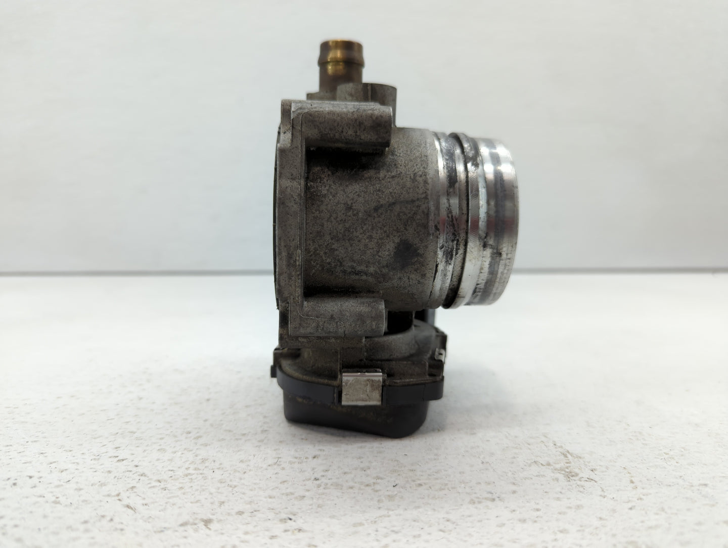 2012-2016 Bmw 328i Throttle Body P/N:1354 7588625-04 1354 7588625-03 Fits Fits 2012 2013 2014 2015 2016 2017 2018 OEM Used A