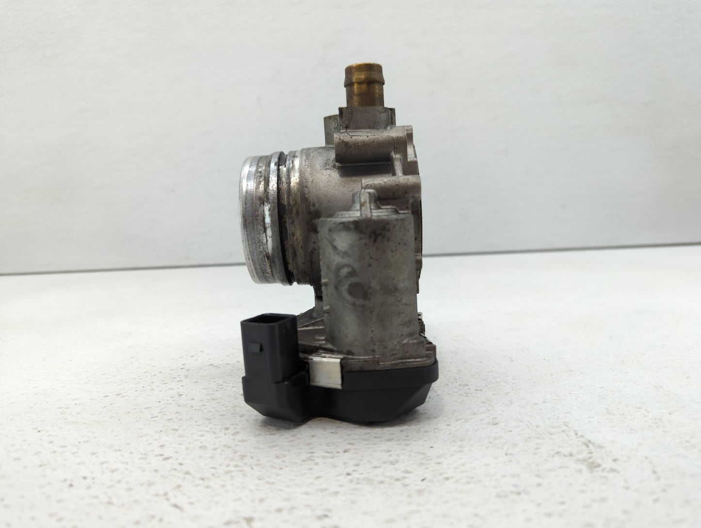 2012-2016 Bmw 328i Throttle Body P/N:1354 7588625-04 1354 7588625-03 Fits Fits 2012 2013 2014 2015 2016 2017 2018 OEM Used A