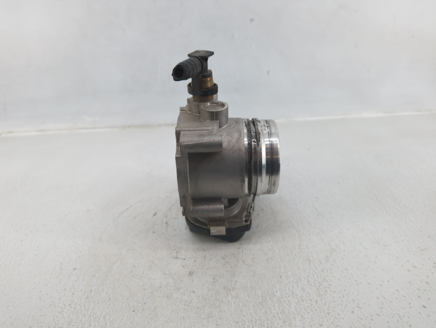 2012-2016 Bmw 328i Throttle Body P/N:1354 7588625-04 Fits Fits 2012 2013 2014 2015 2016 2017 2018 OEM Used Auto Parts - Oemu