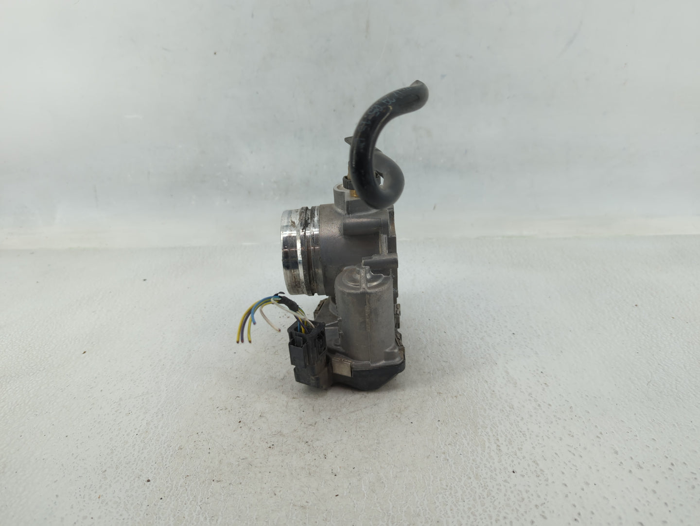 2012-2016 Bmw 328i Throttle Body P/N:A2C83786800 1354 7588625-04 Fits Fits 2012 2013 2014 2015 2016 2017 2018 OEM Used Auto 