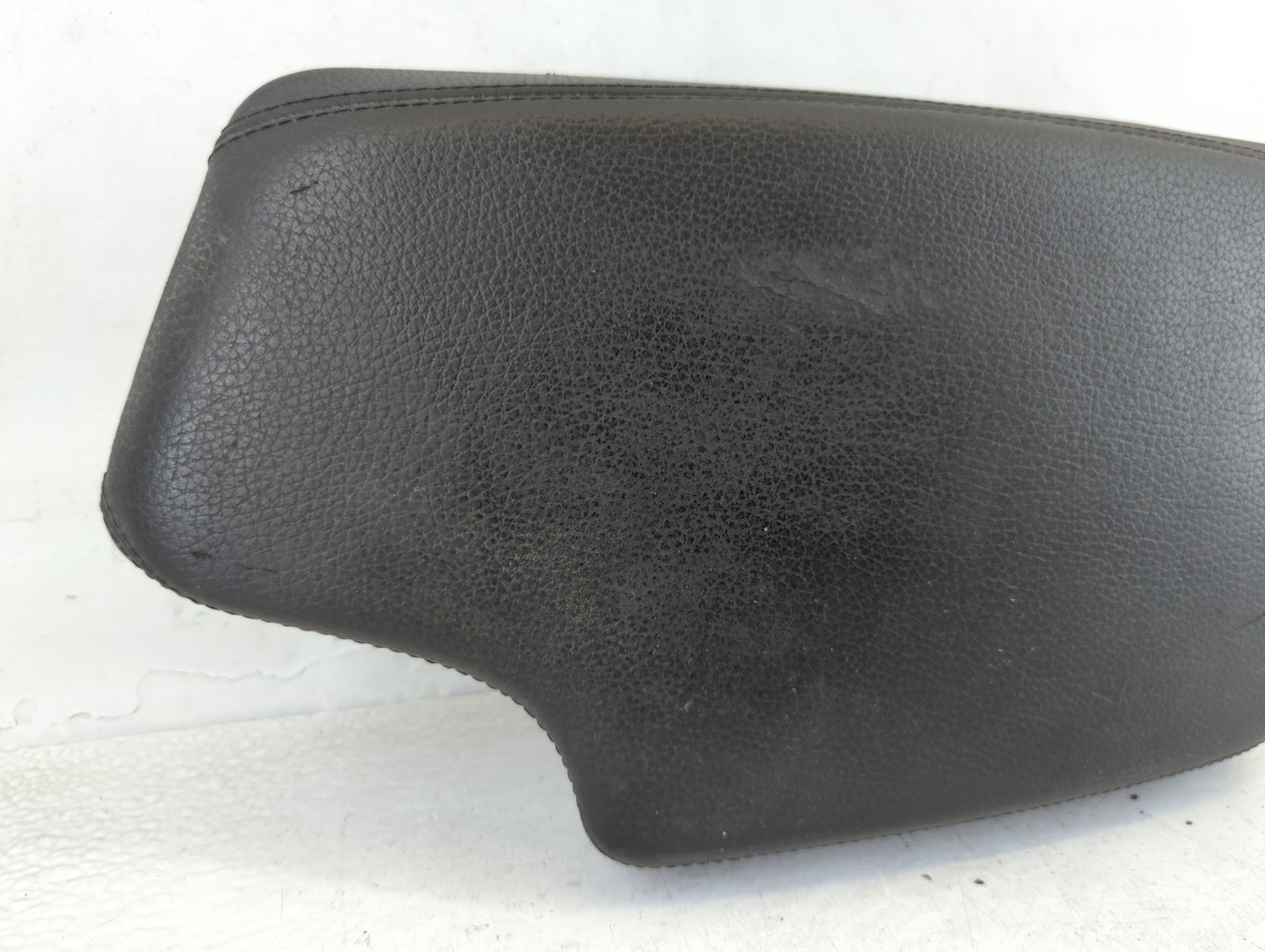 2016 Bmw 328i Center Console Armrest Cover Lid Black - Oemusedautoparts1.com