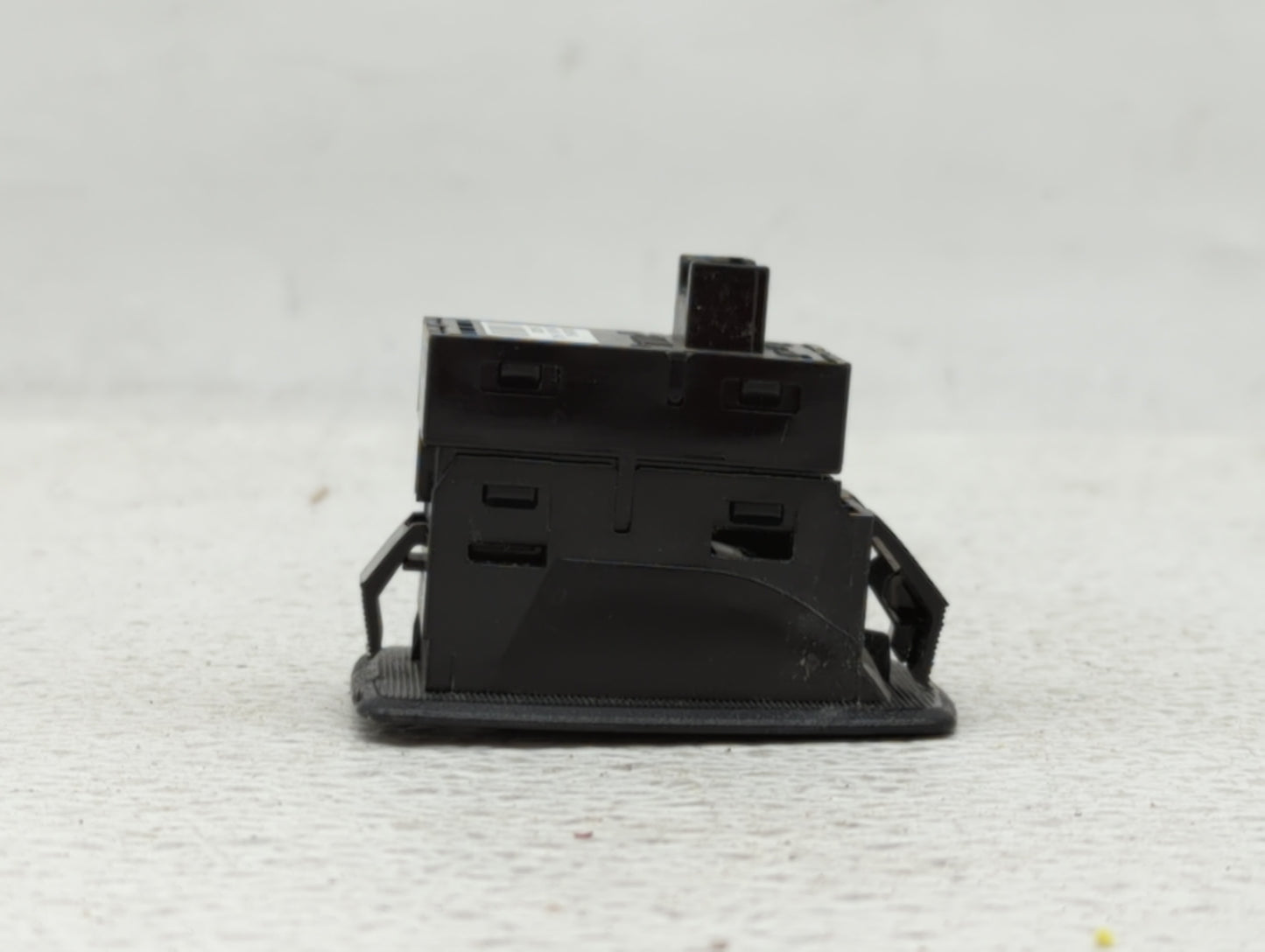 2016 Bmw 340i Passenger Right Rear Power Window Switch 9361936-01 - Oemusedautoparts1.com