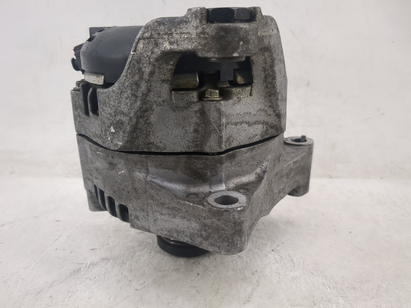 2014-2016 Bmw 428i Alternator Replacement Generator Charging Assembly Engine OEM P/N:7605478-05 Fits OEM Used Auto Parts - O