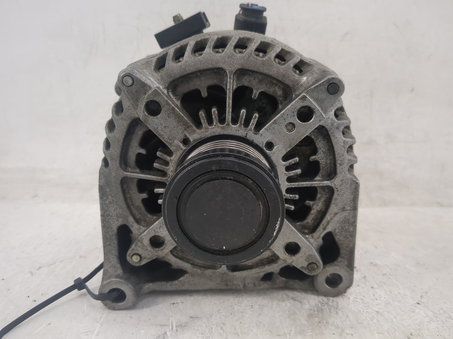 2014-2016 Bmw 428i Alternator Replacement Generator Charging Assembly Engine OEM P/N:7605478-05 Fits OEM Used Auto Parts - O
