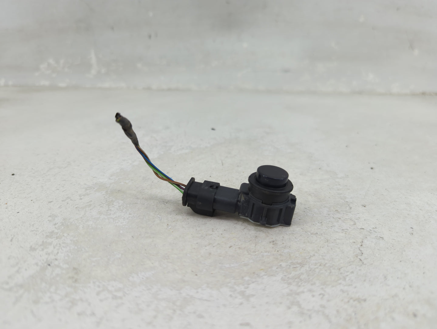 2016 Bmw 428i Front Park Assist Sensor Black 1456553 - Oemusedautoparts1.com