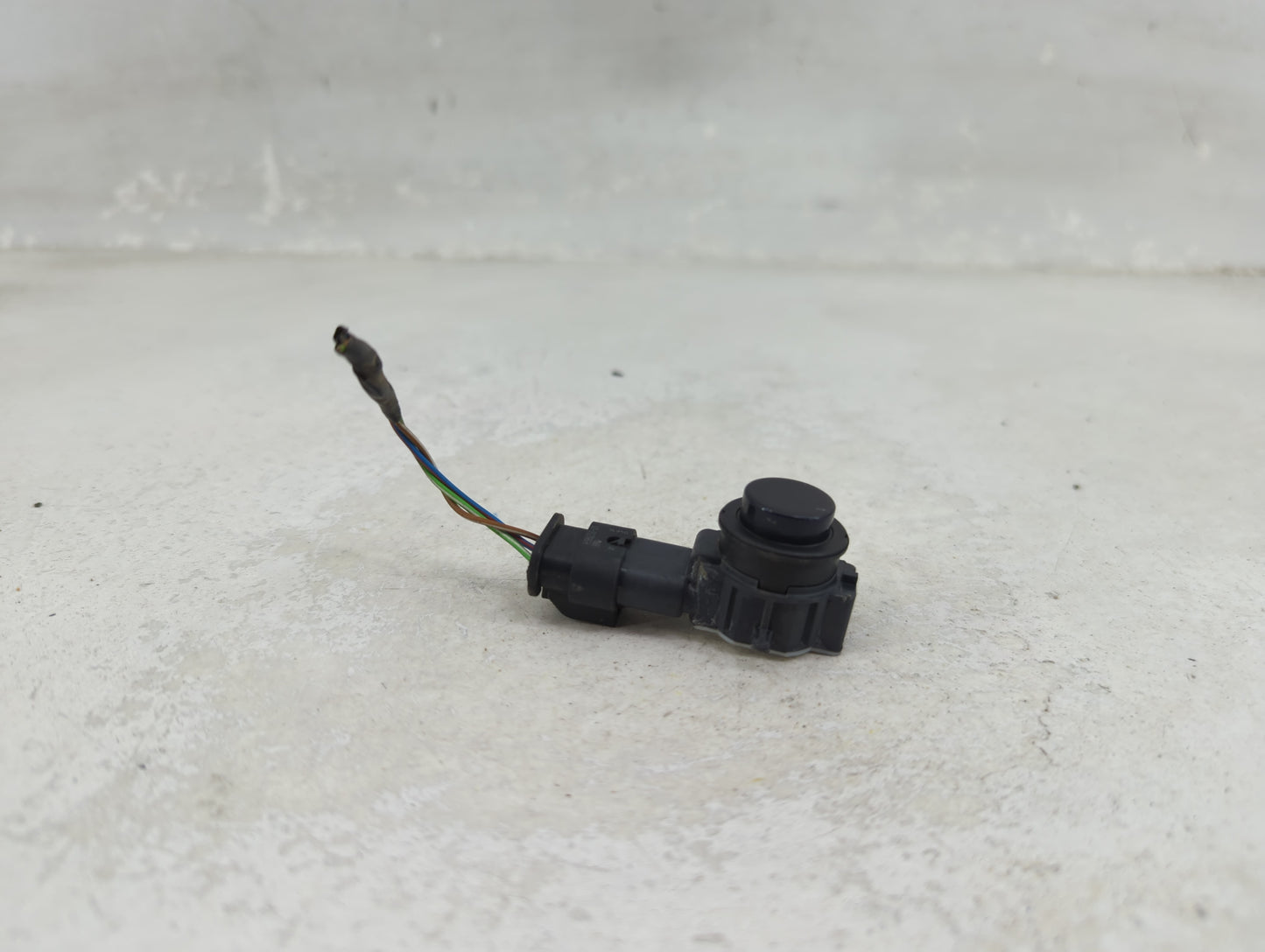 2016 Bmw 428i Front Park Assist Sensor Black 1456553 - Oemusedautoparts1.com