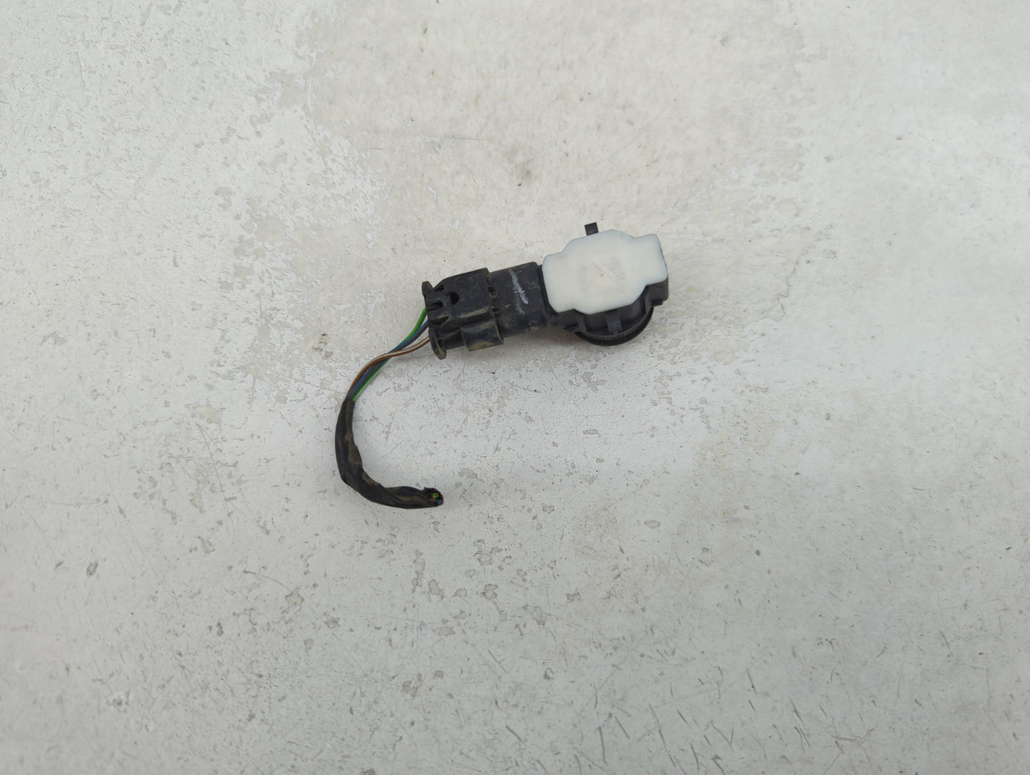 2016 Bmw 428i Front Park Assist Sensor Black 1456905 - Oemusedautoparts1.com