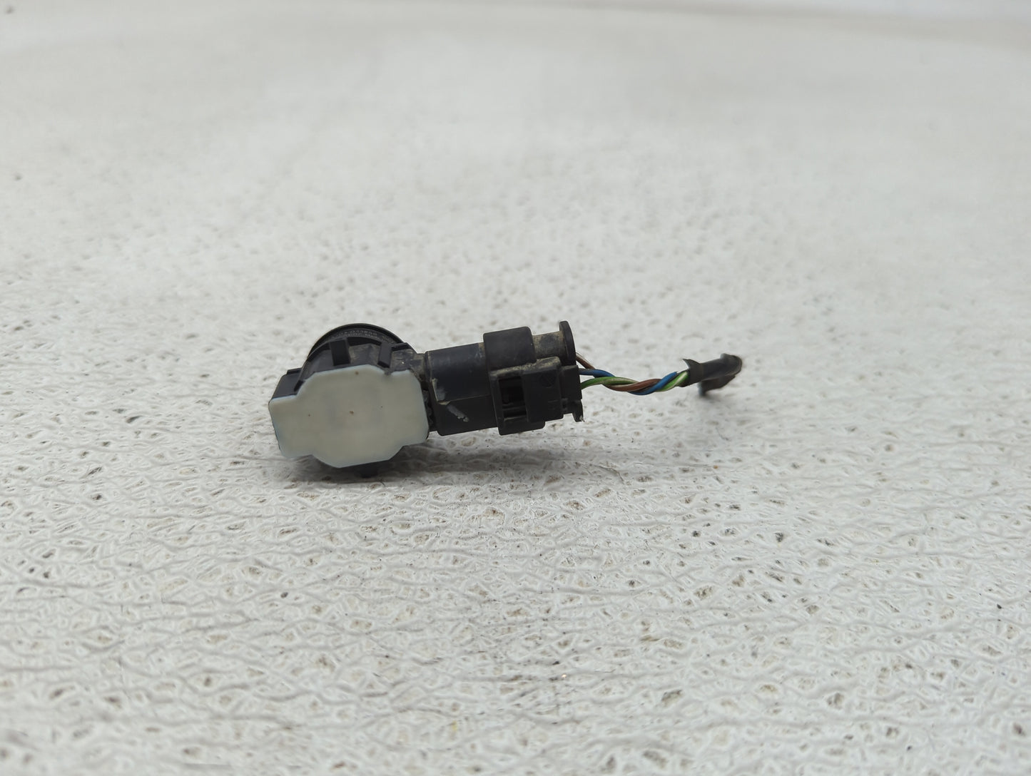2016 Bmw 428i Front Park Assist Sensor Black - Oemusedautoparts1.com
