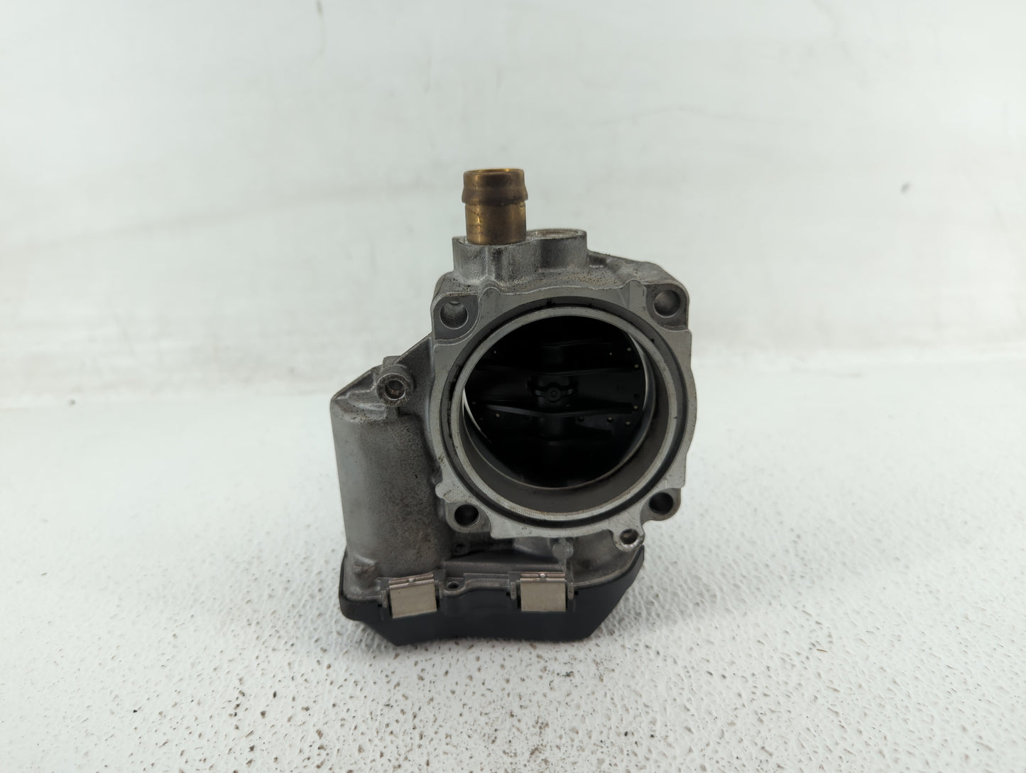 2014-2016 Bmw 428i Throttle Body P/N:1354 7588625-04 1354 7588625-03 Fits Fits 2012 2013 2014 2015 2016 2017 2018 OEM Used A