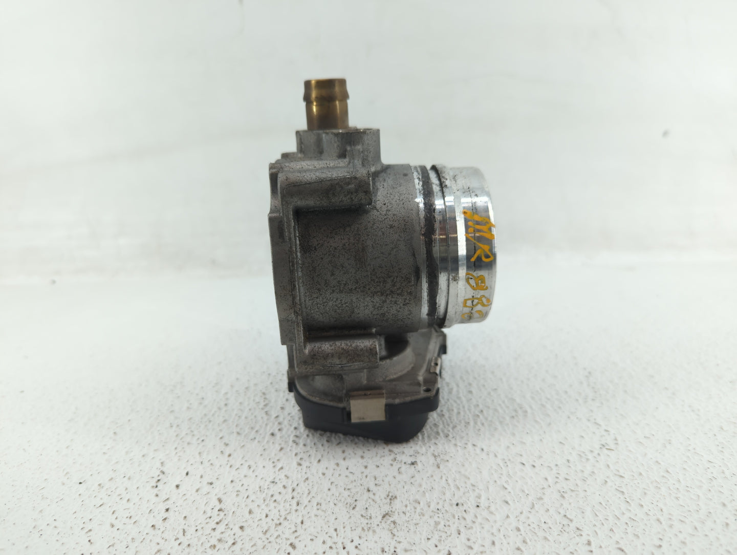2014-2016 Bmw 428i Throttle Body P/N:1354 7588625-04 1354 7588625-03 Fits Fits 2012 2013 2014 2015 2016 2017 2018 OEM Used A