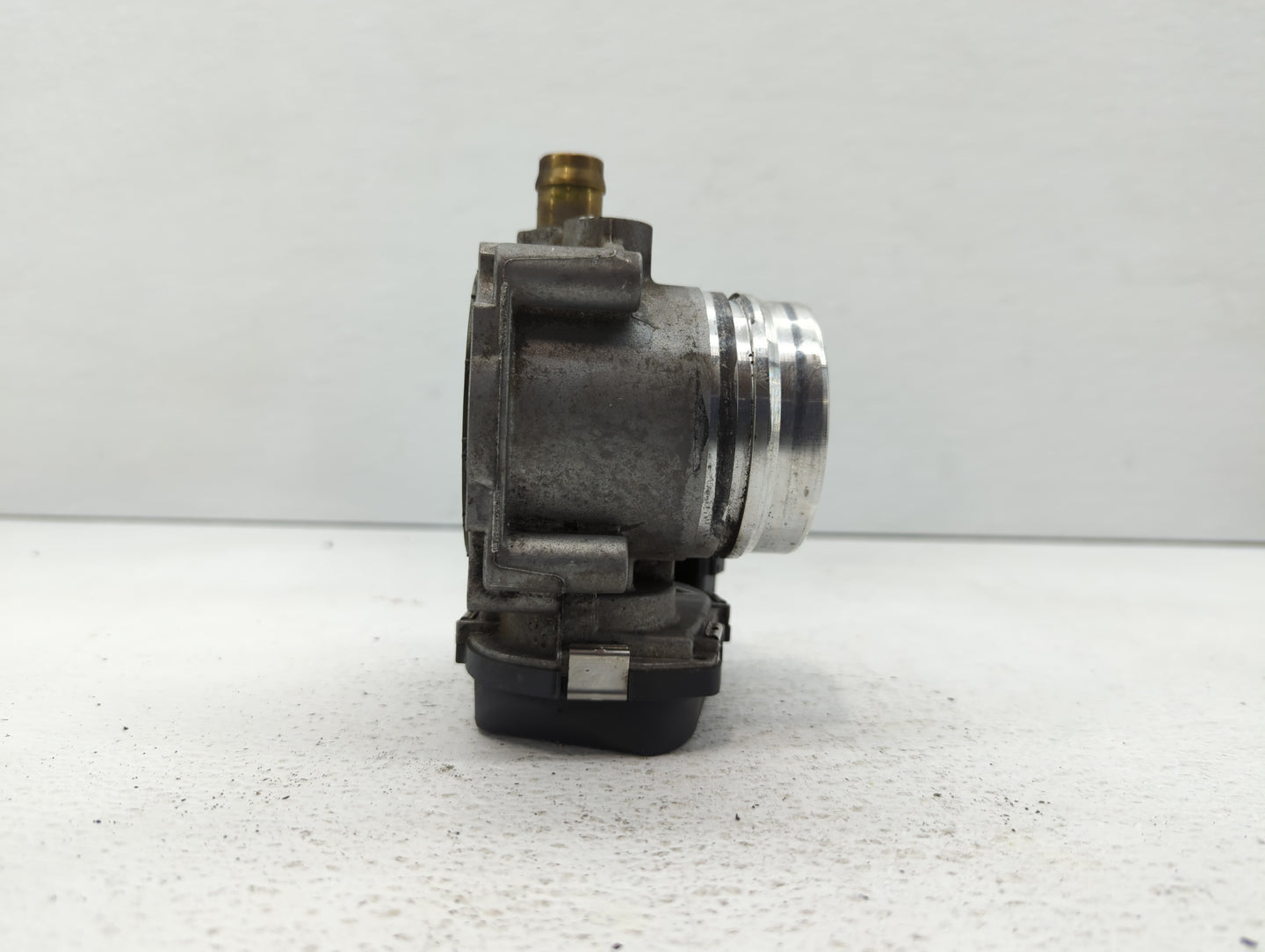 2014-2016 Bmw 428i Throttle Body P/N:1354 7588625-04 1354 7588625-03 Fits Fits 2012 2013 2014 2015 2016 2017 2018 OEM Used A