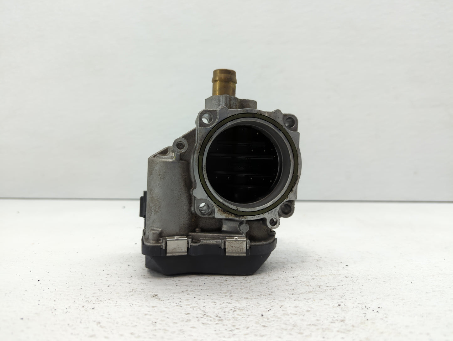 2014-2016 Bmw 428i Throttle Body P/N:1354 7588625-04 1354 7588625-03 Fits Fits 2012 2013 2014 2015 2016 2017 2018 OEM Used A