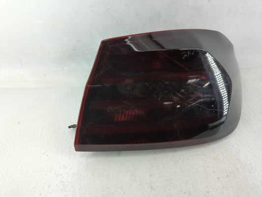 2014-2016 Bmw 428i Tail Light Assembly Passenger Right OEM P/N:618072 618074 +R Fits Fits 2014 2015 2016 2017 OEM Used Auto Parts