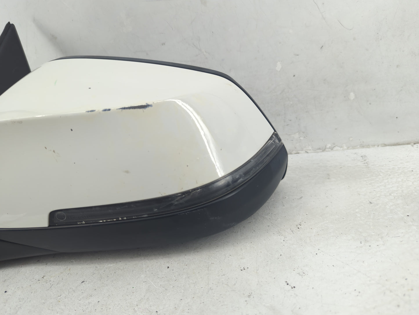 2014-2016 Bmw 528 Driver Side View Mirror - Left Door Mirror OEM Used - Oemusedautoparts1.com