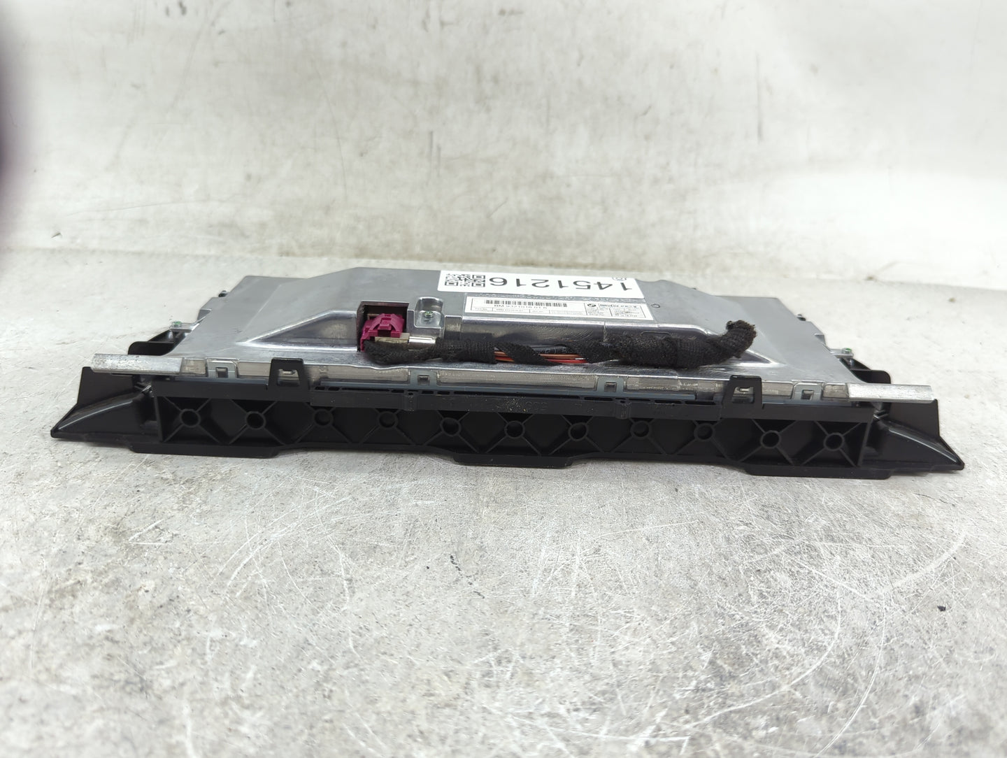 Bmw 528 Information Display Screen - Oemusedautoparts1.com