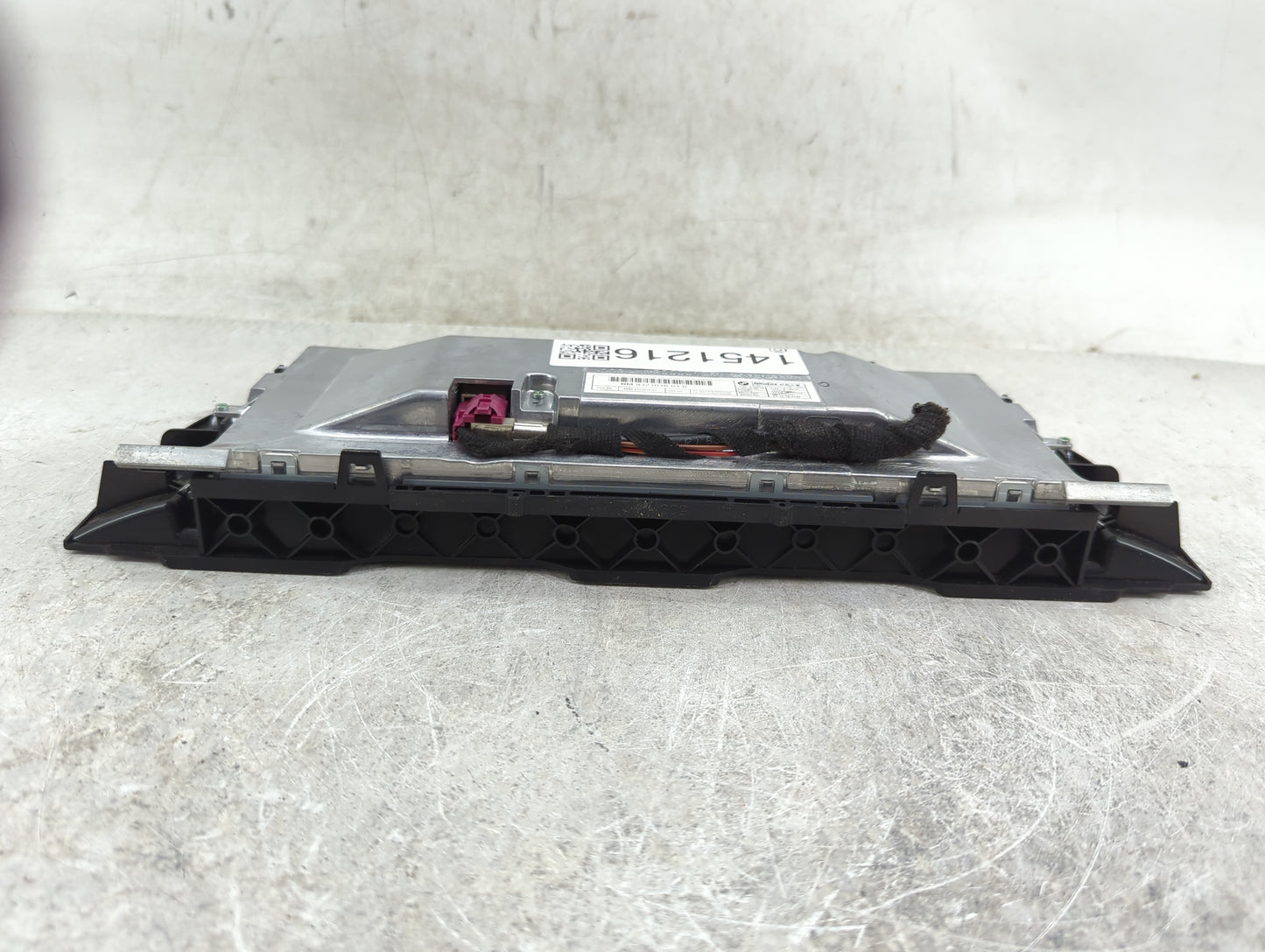 Bmw 528 Information Display Screen - Oemusedautoparts1.com