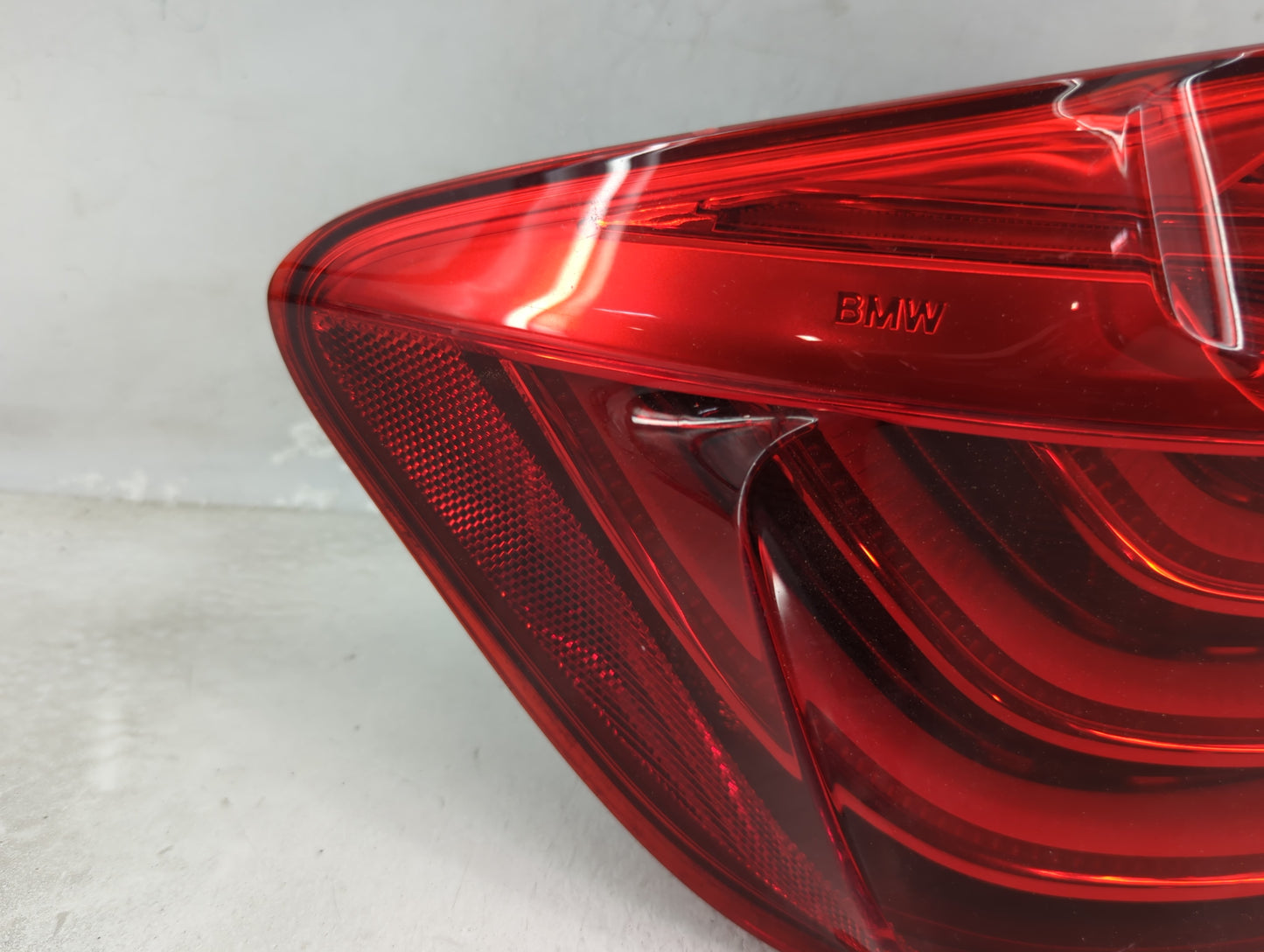 2014-2016 Bmw 528 Tail Light Assembly Driver Left OEM P/N:184080-01 Fits Fits 2014 2015 2016 OEM Used Auto Parts - Oemusedau
