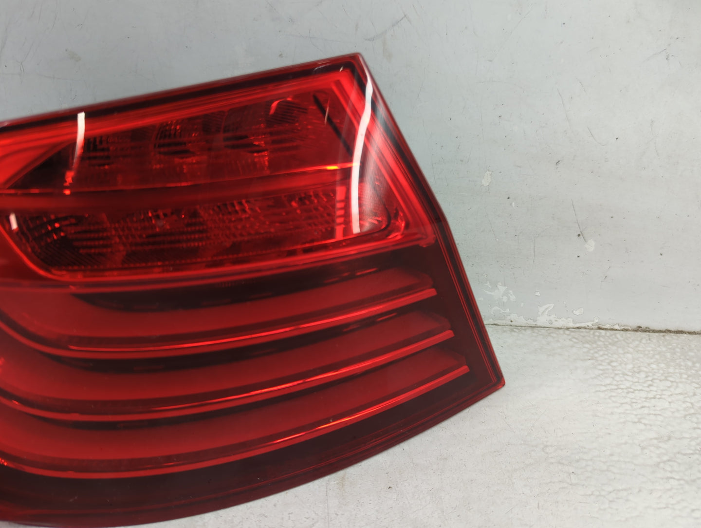 2014-2016 Bmw 528 Tail Light Assembly Driver Left OEM P/N:184080-01 Fits Fits 2014 2015 2016 OEM Used Auto Parts - Oemusedau