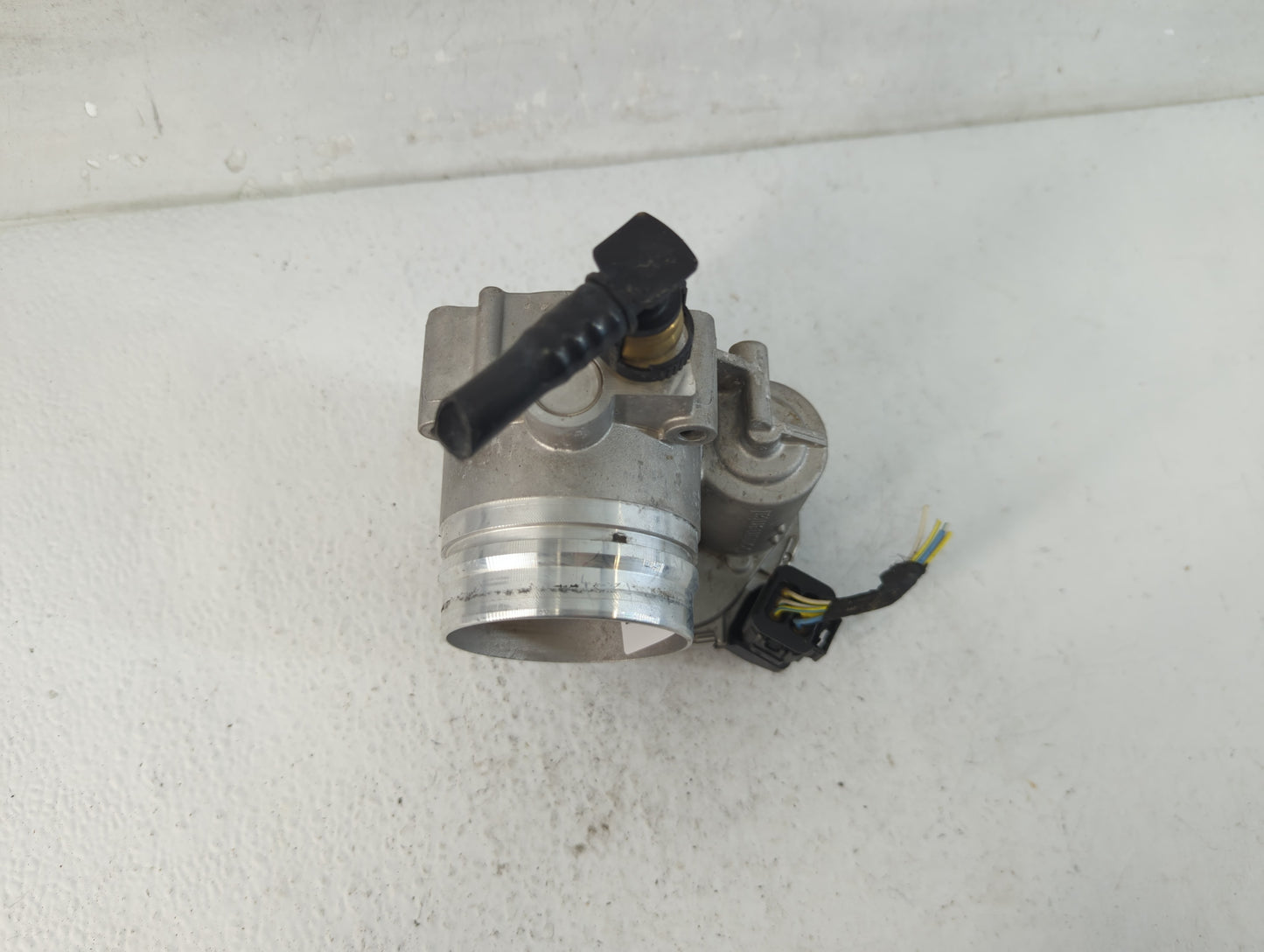 2012-2016 Bmw 528i Throttle Body P/N:1354 7588625-04 Fits Fits 2012 2013 2014 2015 2016 2017 2018 OEM Used Auto Parts - Oemu