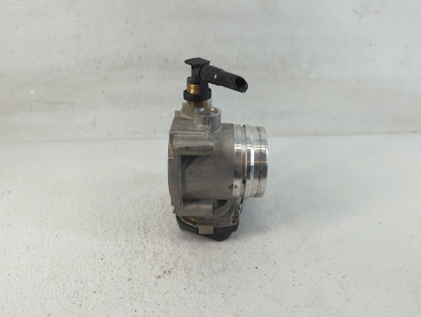 2012-2016 Bmw 528i Throttle Body P/N:1354 7588625-04 Fits Fits 2012 2013 2014 2015 2016 2017 2018 OEM Used Auto Parts - Oemu