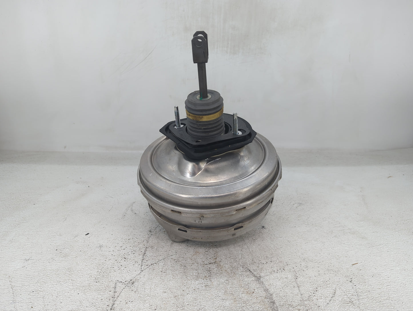 2015-2016 Bmw 528i Power Brake Booster Oem - Oemusedautoparts1.com