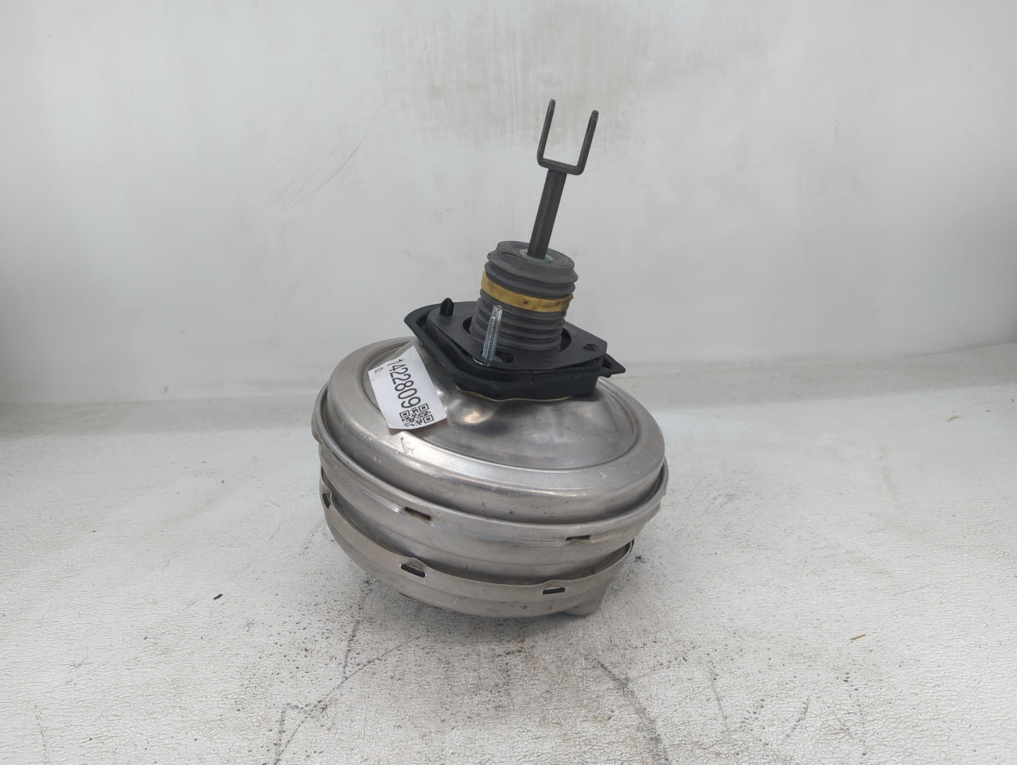 2015-2016 Bmw 528i Power Brake Booster Oem - Oemusedautoparts1.com