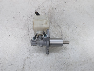 2011-2016 Bmw 528i Brake Master Cylinder - Oemusedautoparts1.com