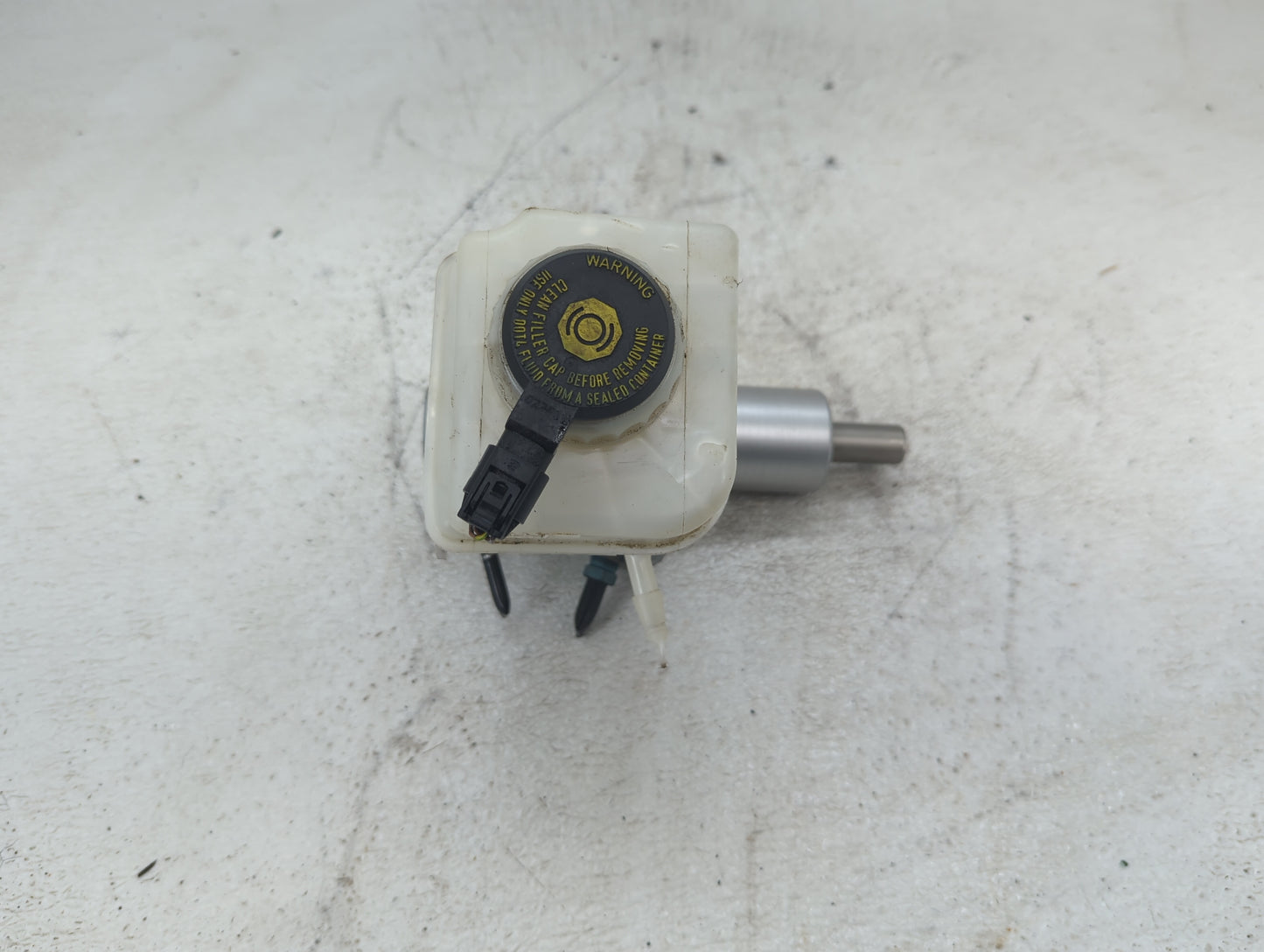 2011-2016 Bmw 528i Brake Master Cylinder - Oemusedautoparts1.com