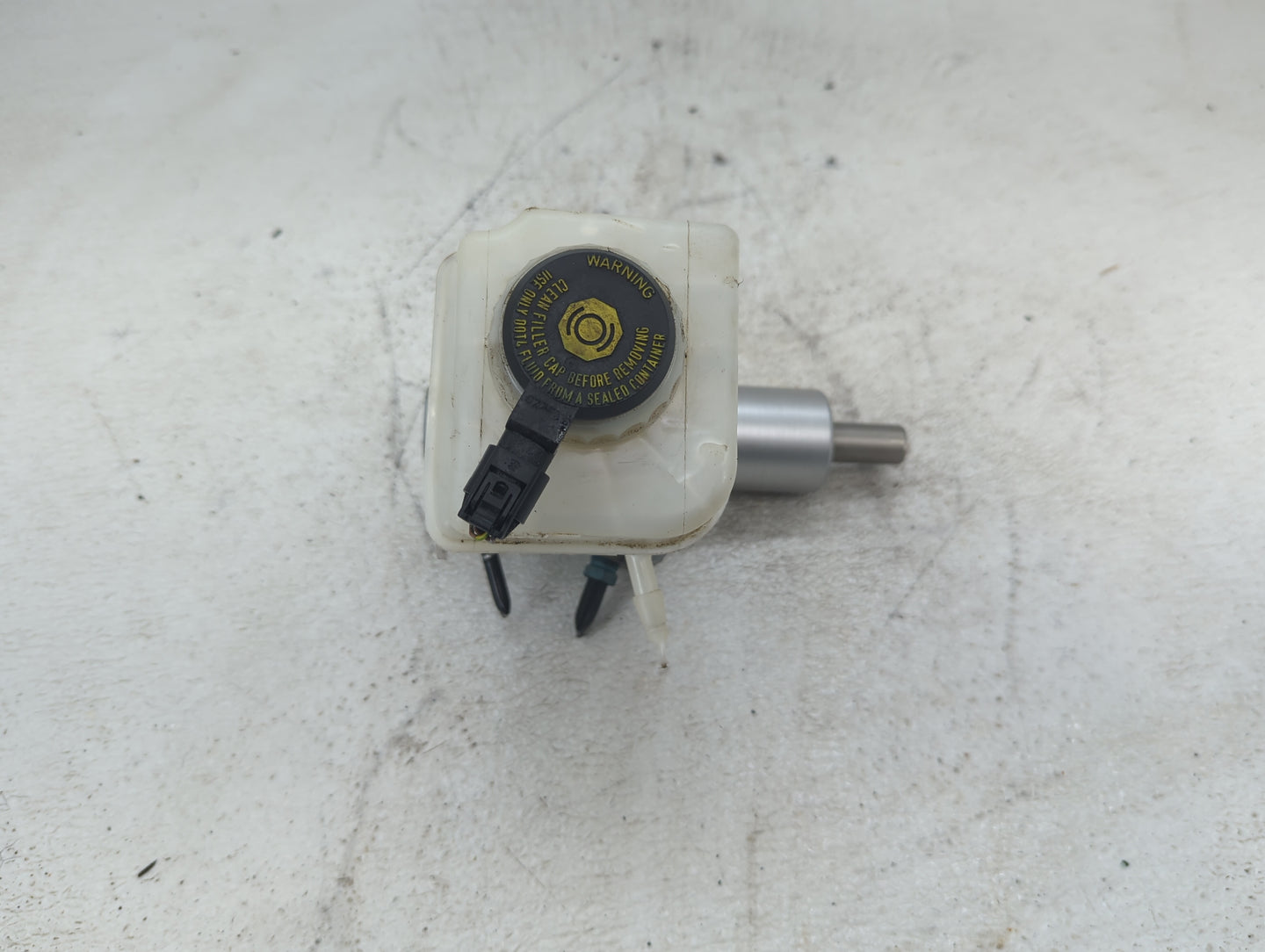 2011-2016 Bmw 528i Brake Master Cylinder - Oemusedautoparts1.com
