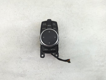 compare product 2016 Bmw 528i Radio AM FM Cd Player Receiver Replacement P/N:65829350723-02 9350723 Fits OEM Used Auto Parts