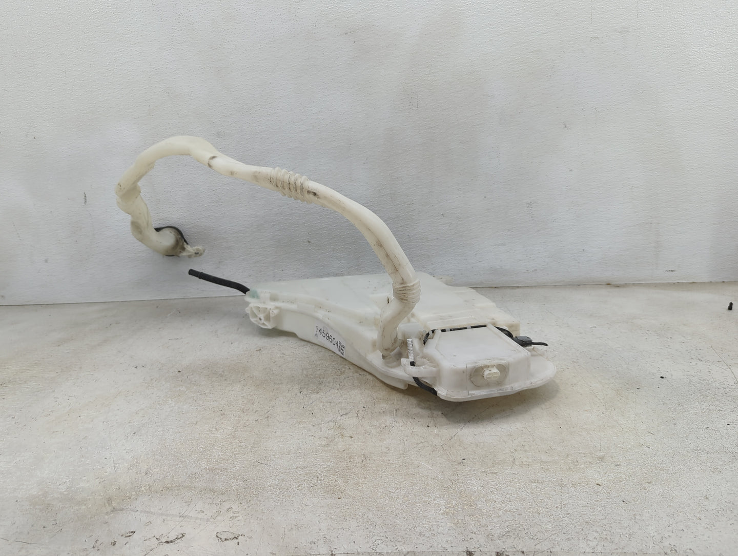 2016 Bmw 528i Windshield Washer Fluid Reservoir Bottle Oem 1459604 - Oemusedautoparts1.com