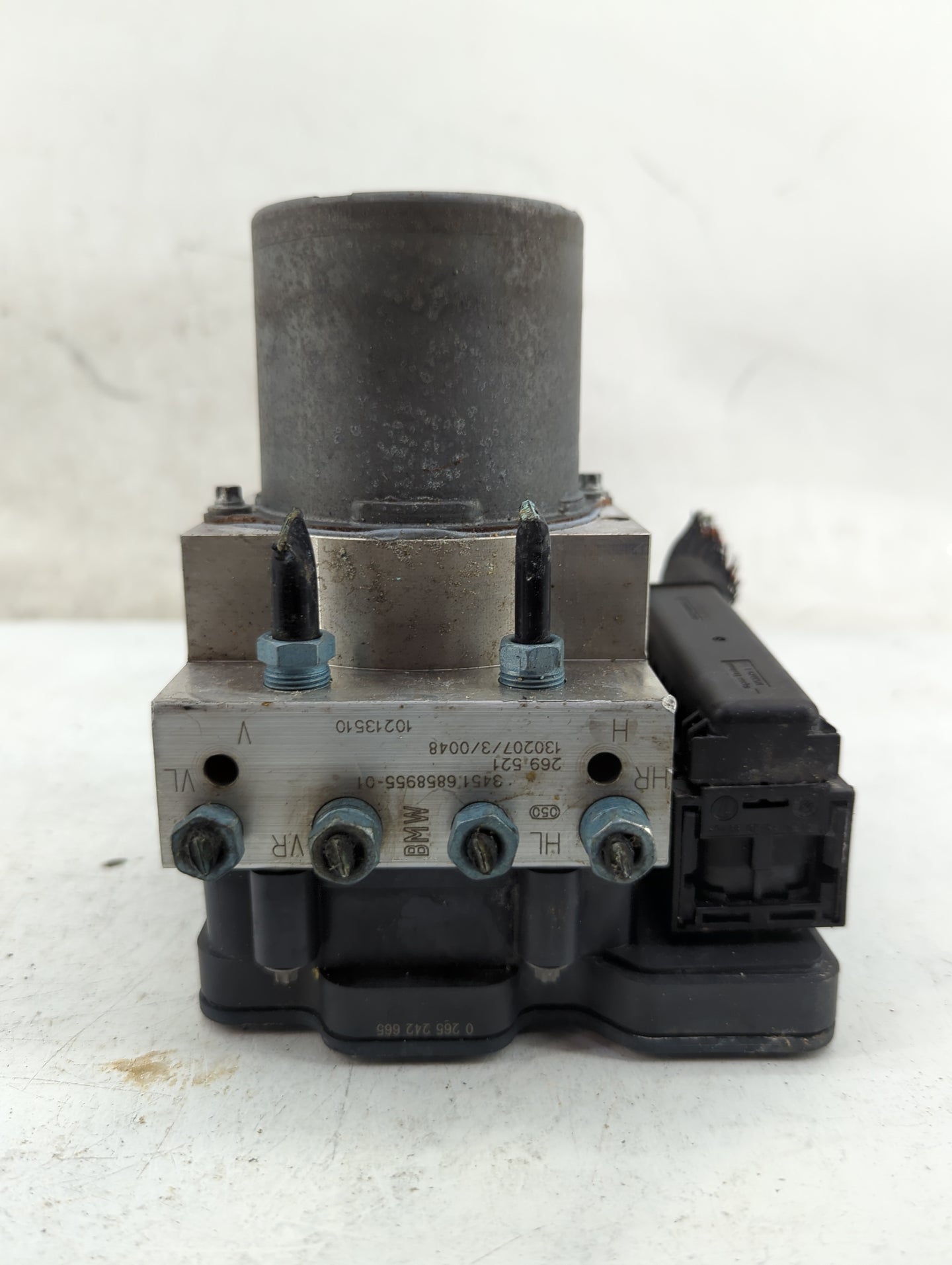 2012-2016 Bmw 528i ABS Pump Control Module Replacement P/N:6868335-01 Fits Fits 2012 2013 2014 2015 2016 2017 2018 OEM Used 