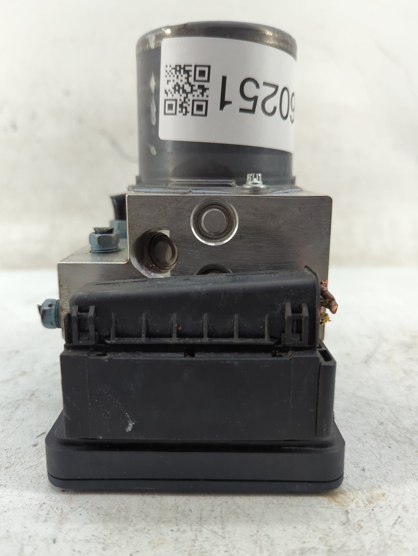 2012-2016 Bmw 528i ABS Pump Control Module Replacement P/N:6865860-01 6868335-01 Fits Fits 2012 2013 2014 2015 2016 2017 201