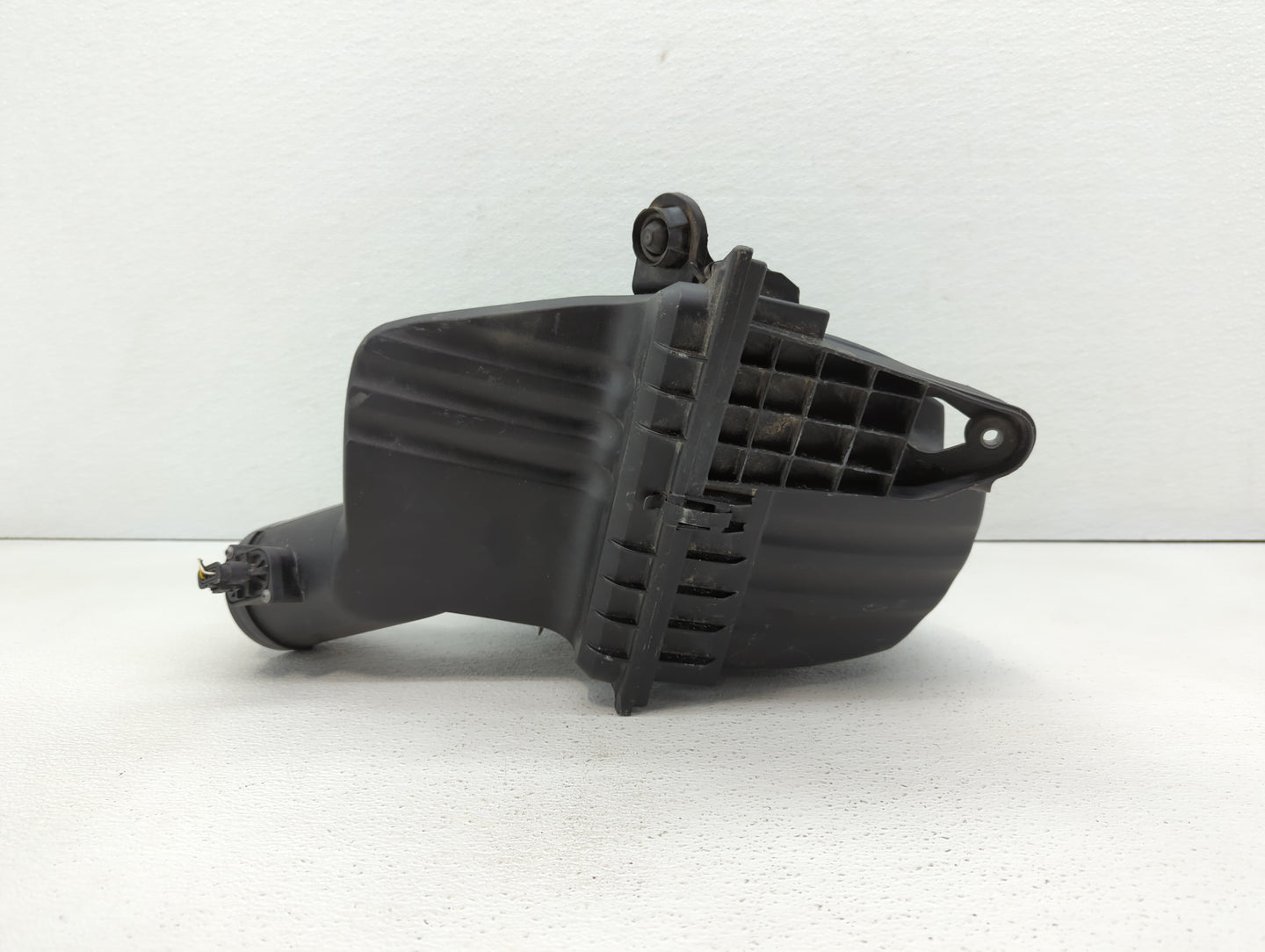 2012-2016 Bmw 528i Air Cleaner Intake-duct Hose Tube - Oemusedautoparts1.com