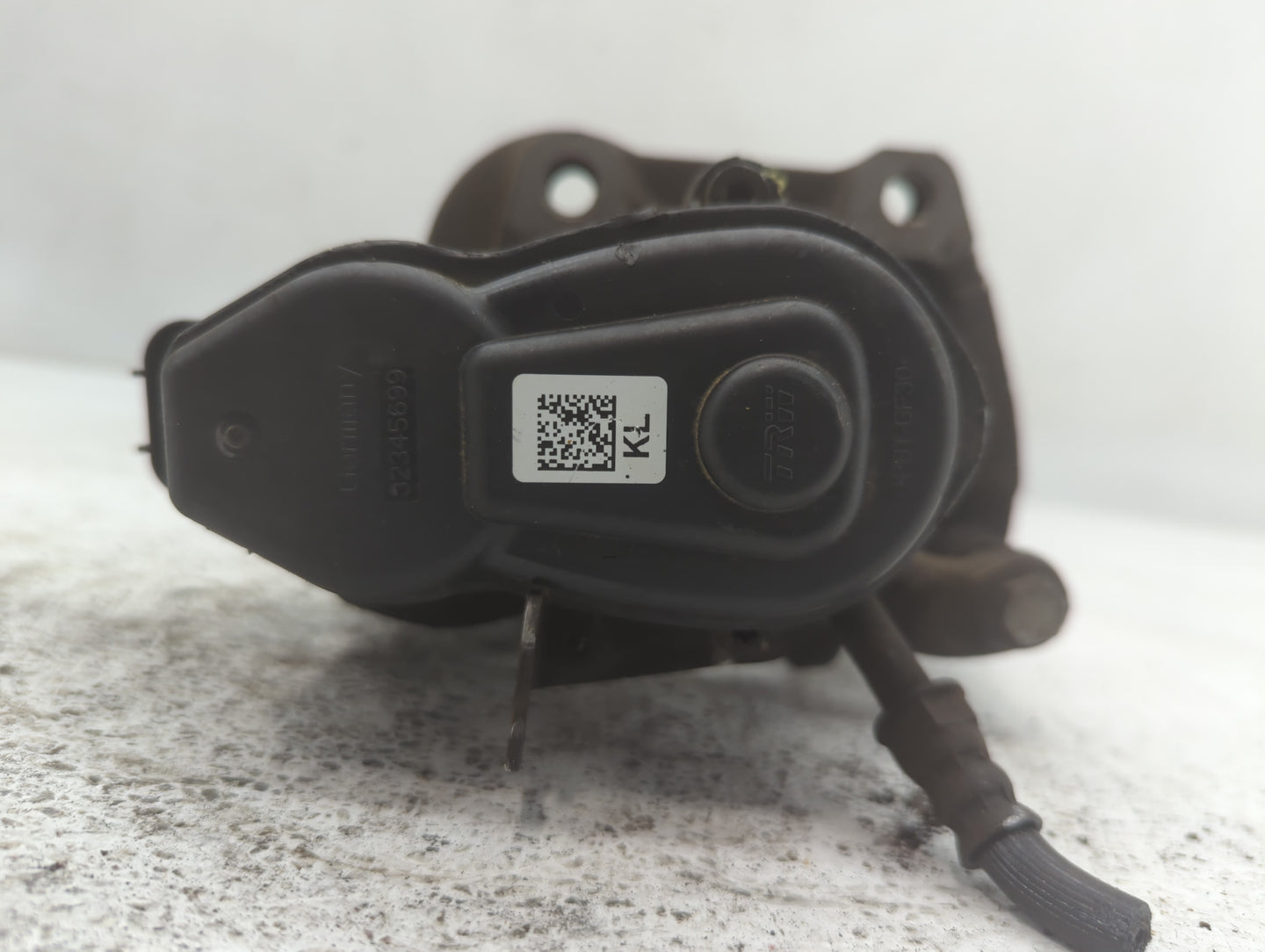 2011-2016 Bmw 528i Front Passenger Right Brake Caliper - Oemusedautoparts1.com