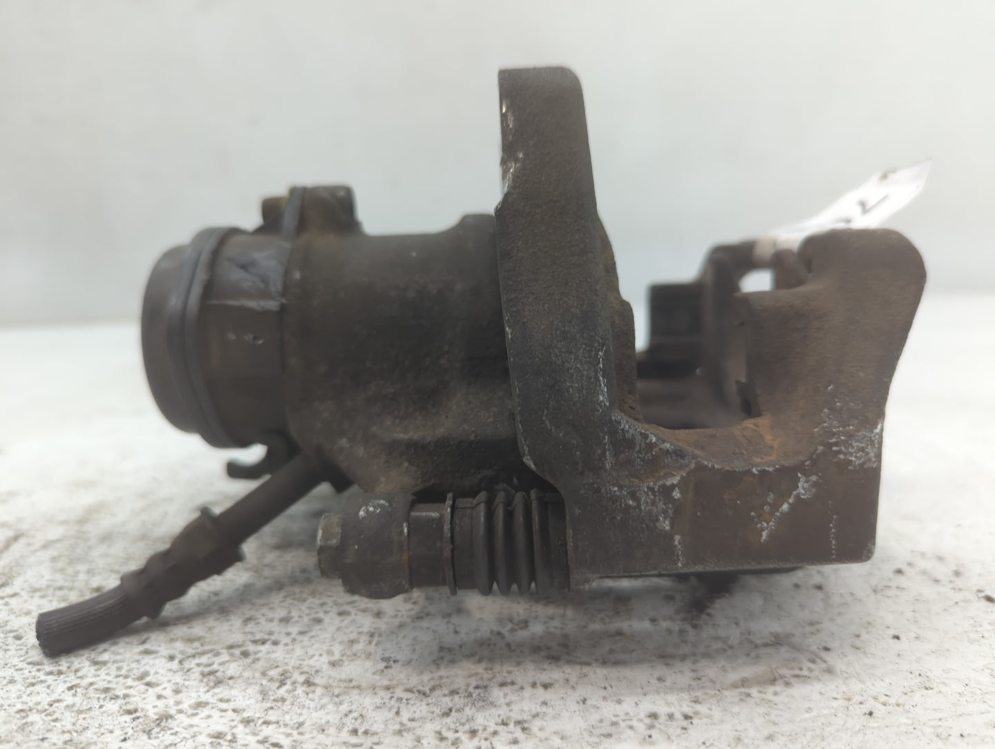 2011-2016 Bmw 528i Front Passenger Right Brake Caliper - Oemusedautoparts1.com