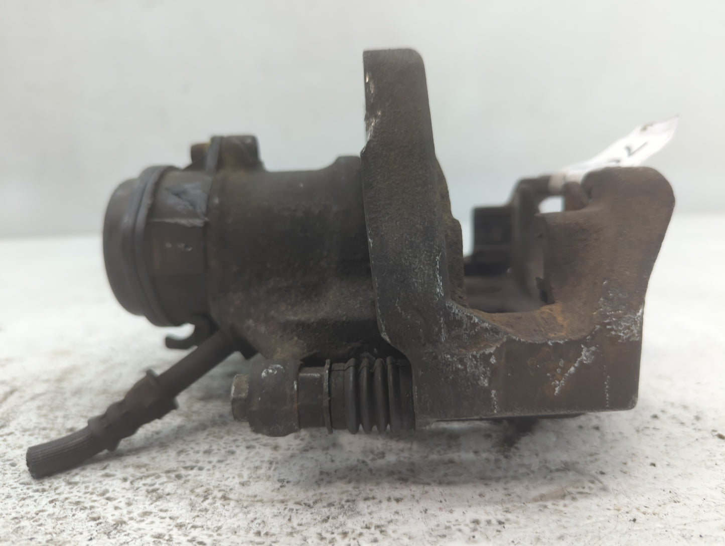 2011-2016 Bmw 528i Front Passenger Right Brake Caliper - Oemusedautoparts1.com