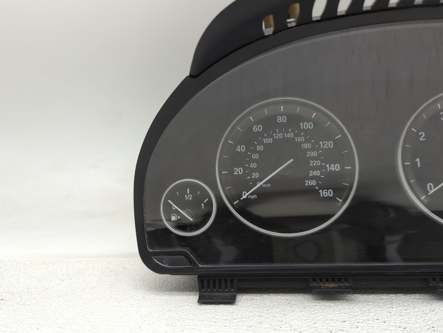 2016 Bmw 528xi Instrument Cluster Speedometer Gauges P/N:176494 11 1893812, 011.033.004, 3109893-01 Fits Fits 2014 2015 2017